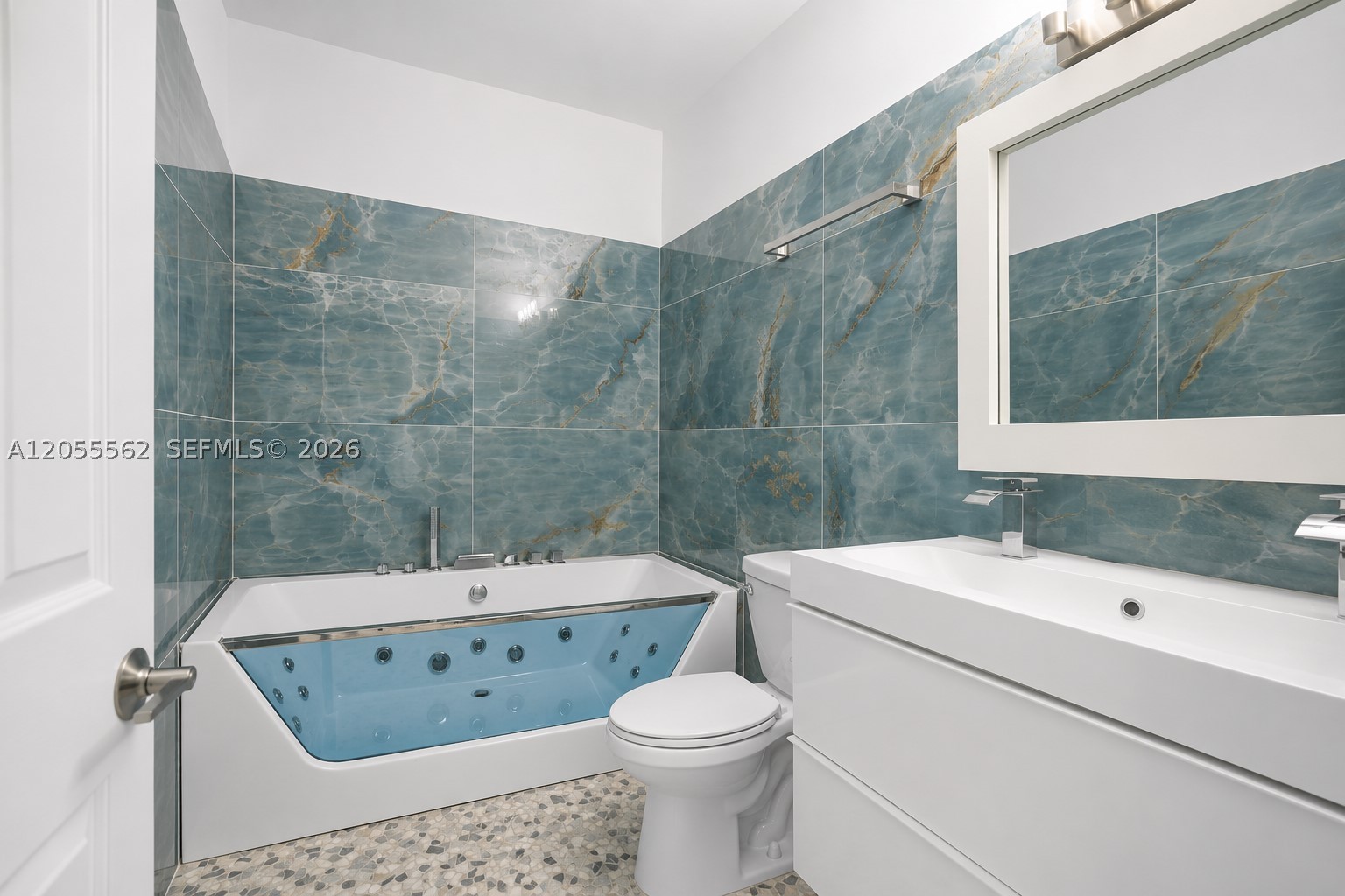 4234 N Ocean Dr Hollywood, FL 33019