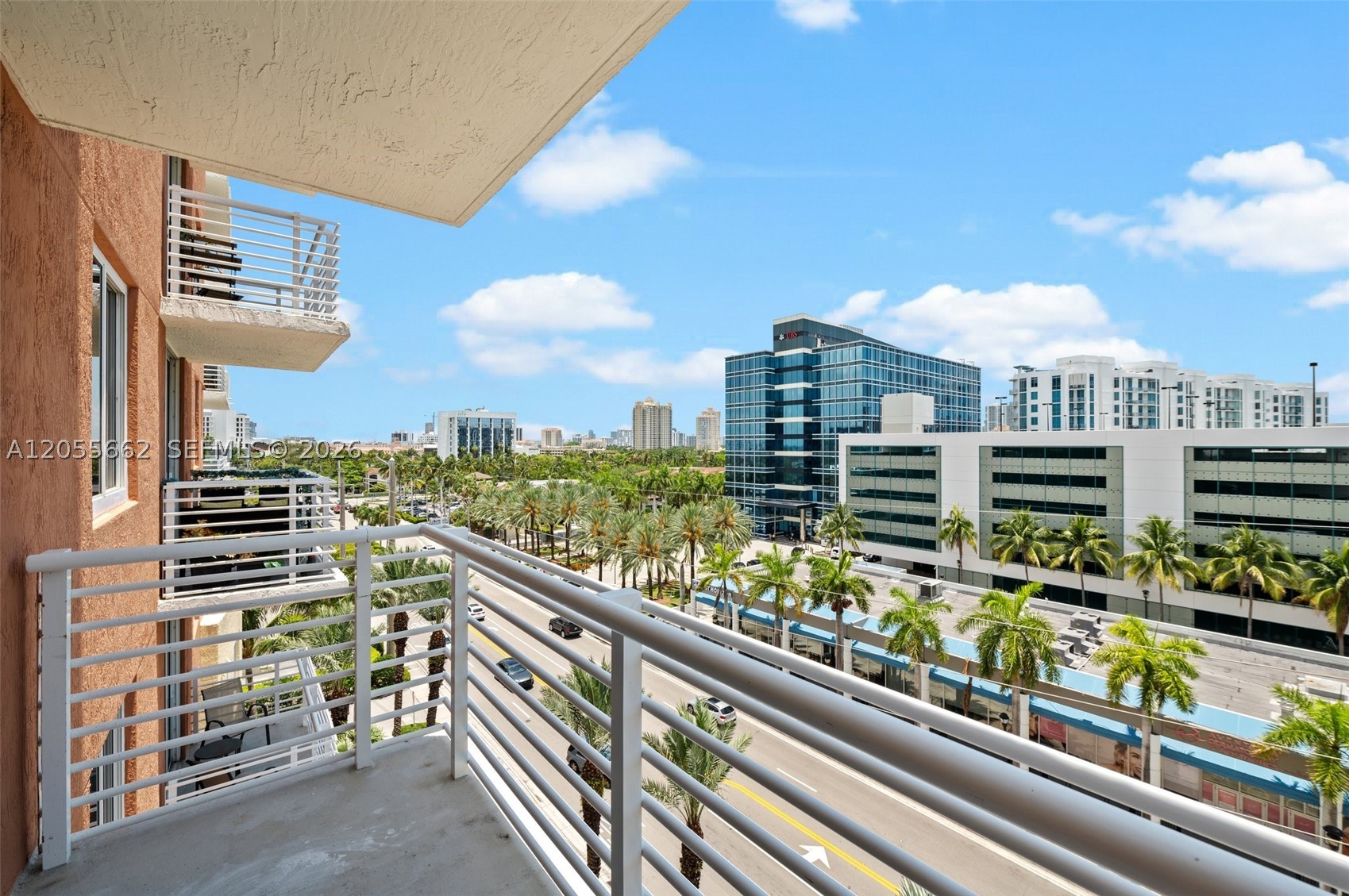 image The Venture at Aventura10