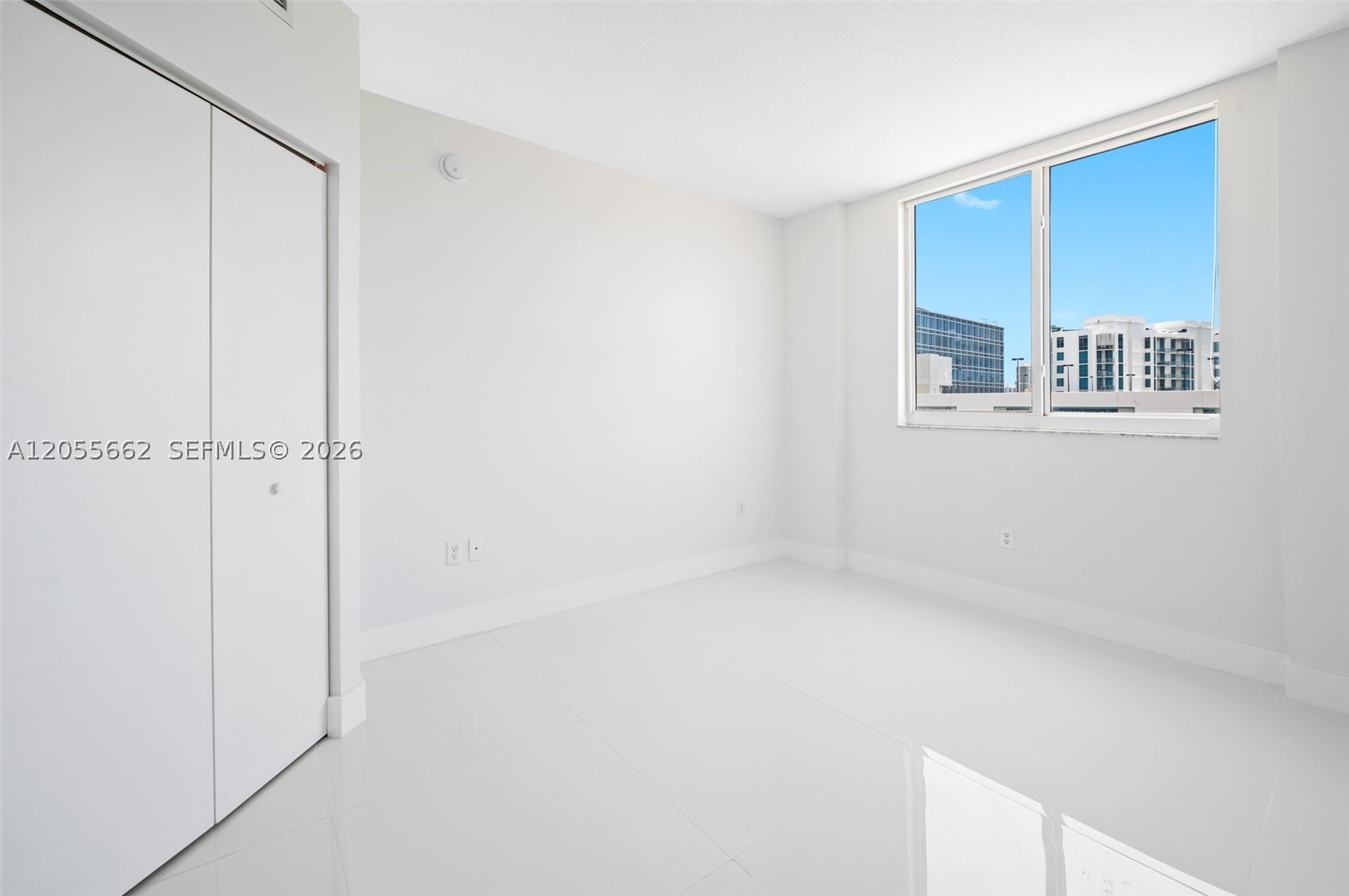 image The Venture at Aventura21