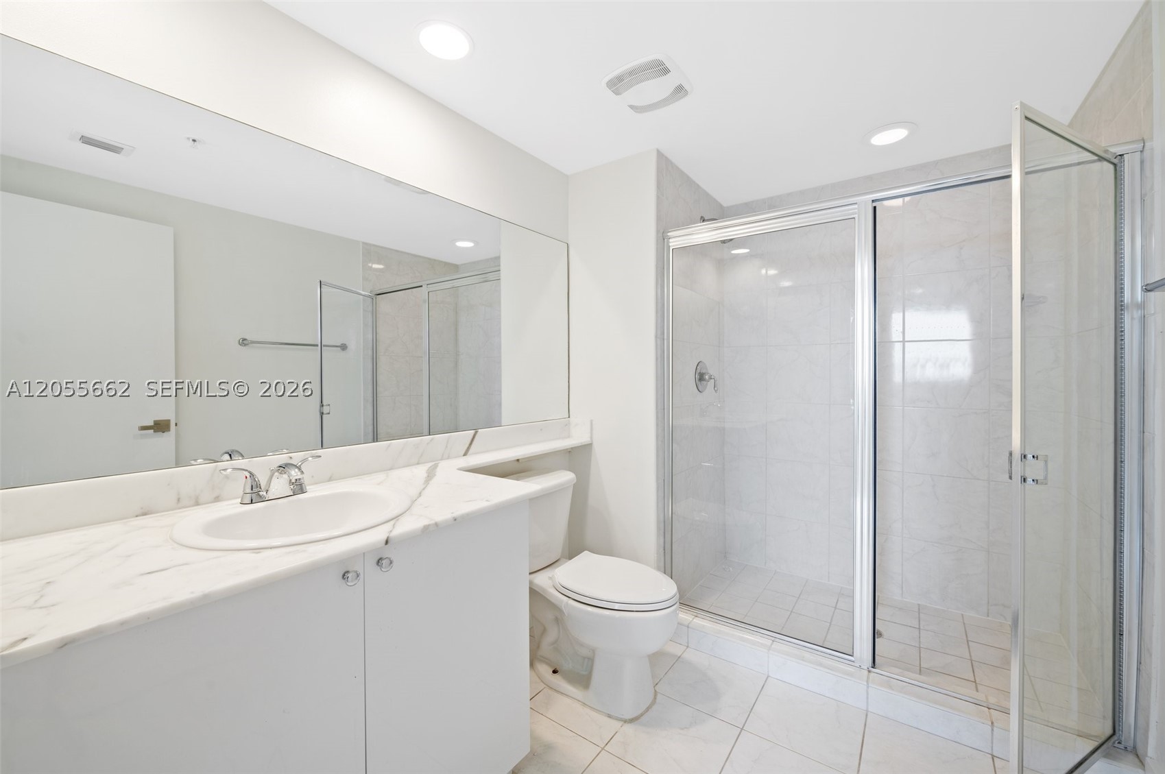 image The Venture at Aventura23