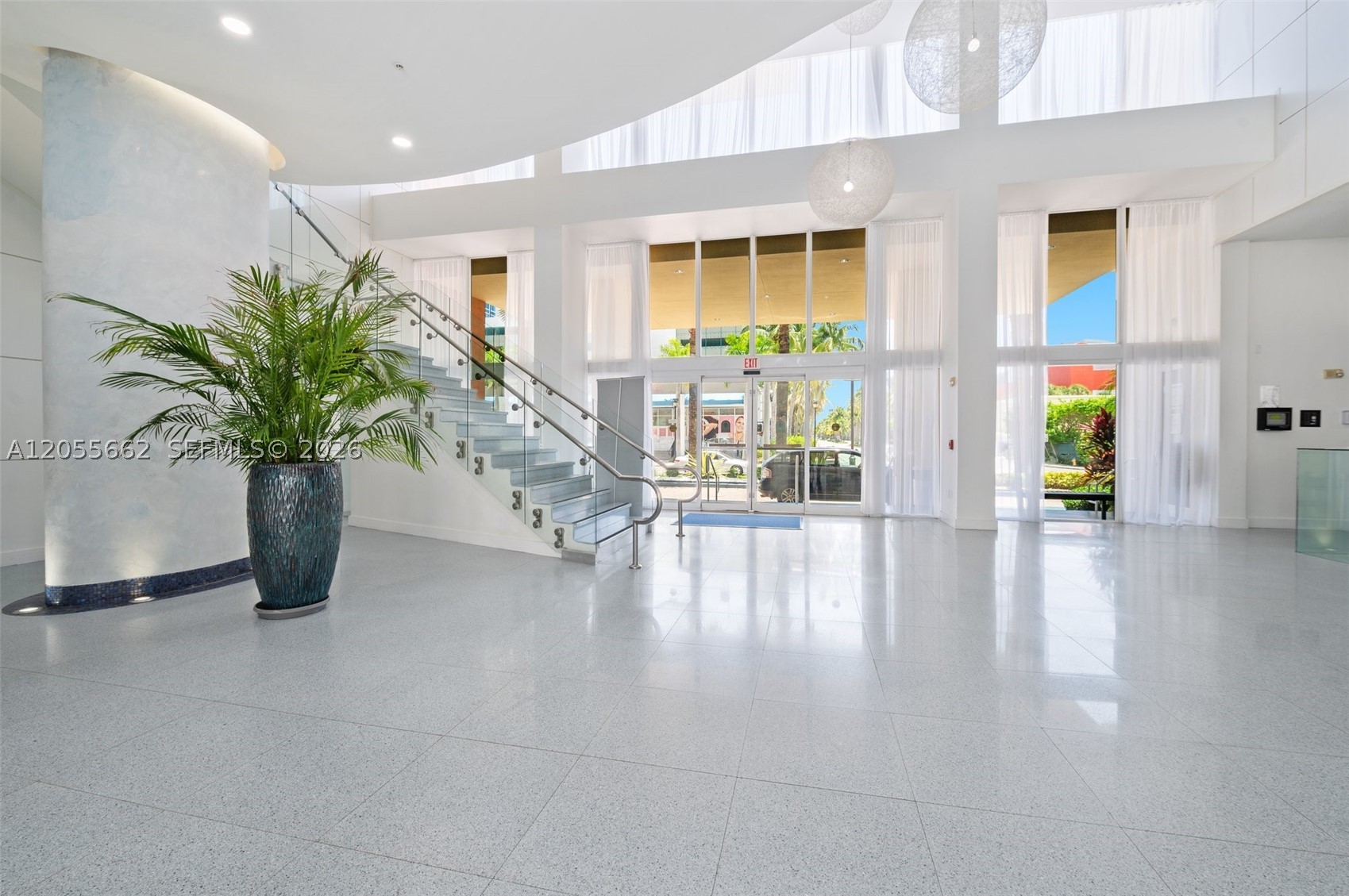 image The Venture at Aventura3