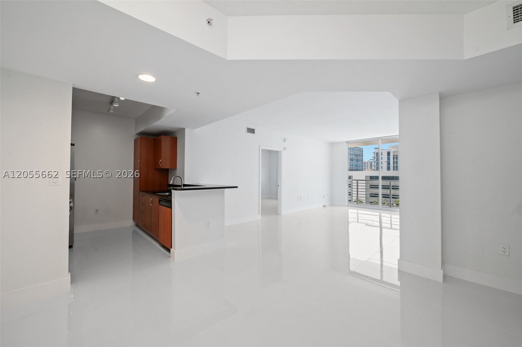 image The Venture at Aventura6