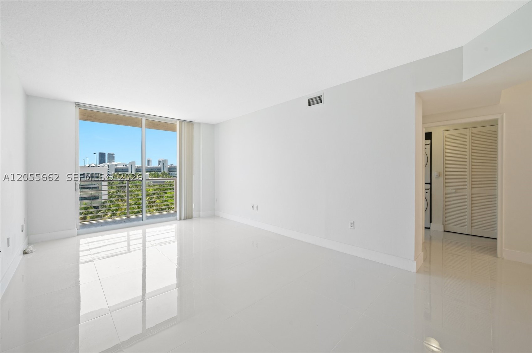 image The Venture at Aventura8