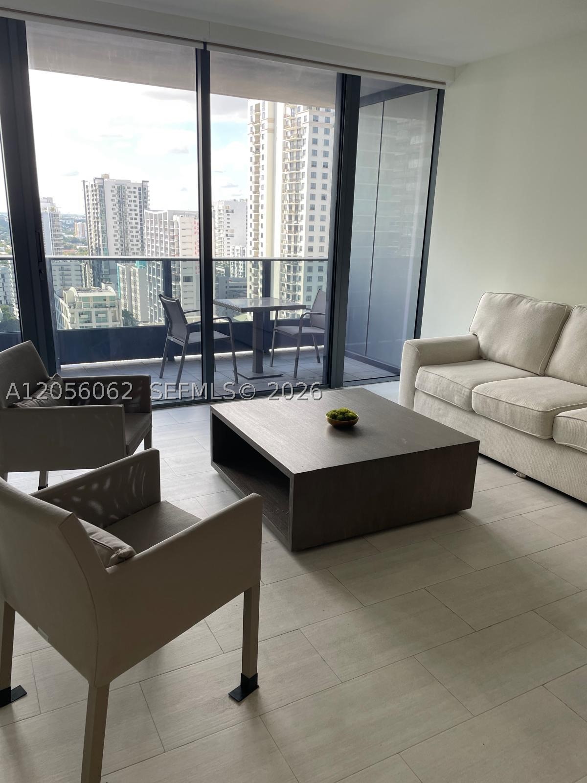 image Brickell Flatiron9