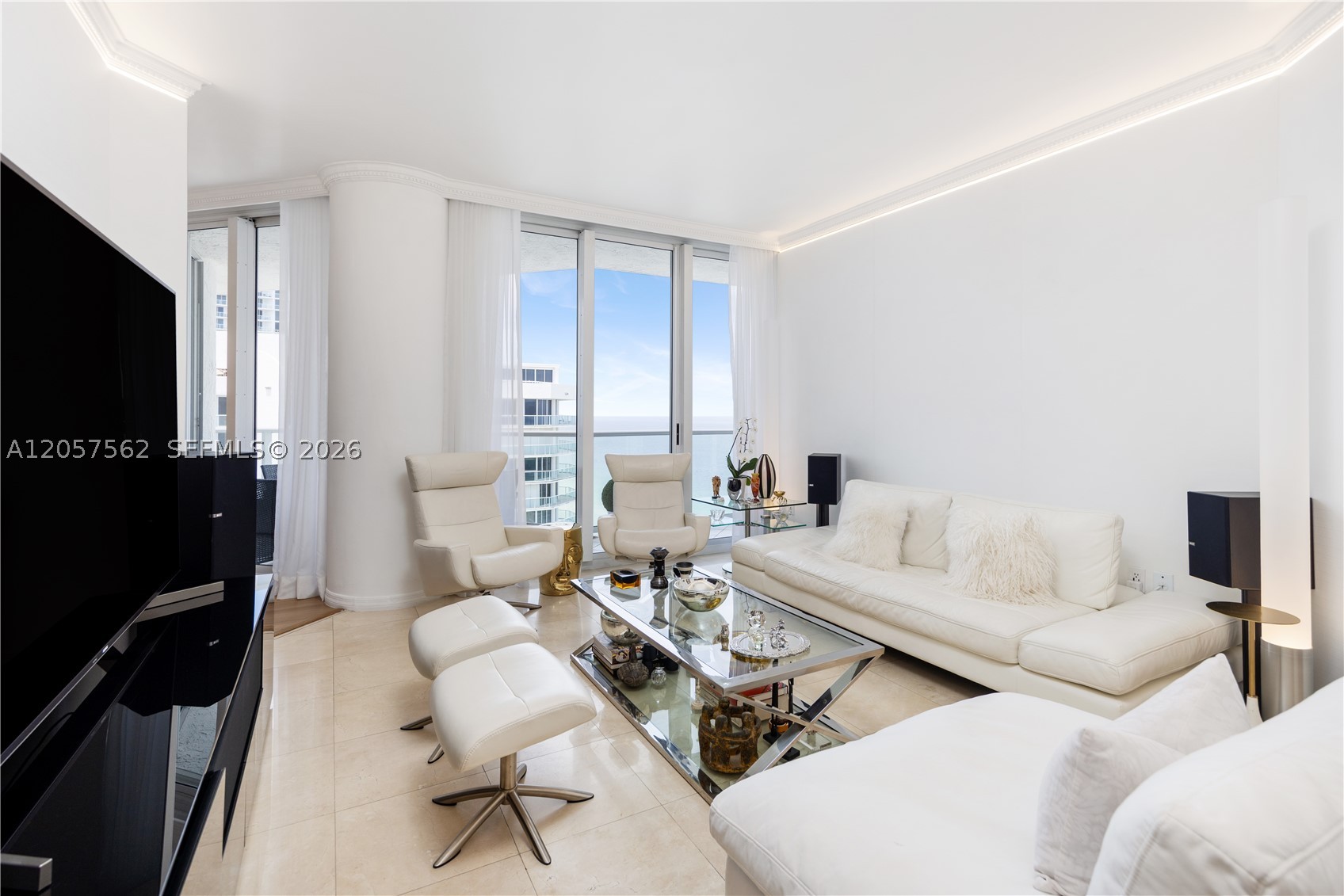 16445 Collins Ave #OS25