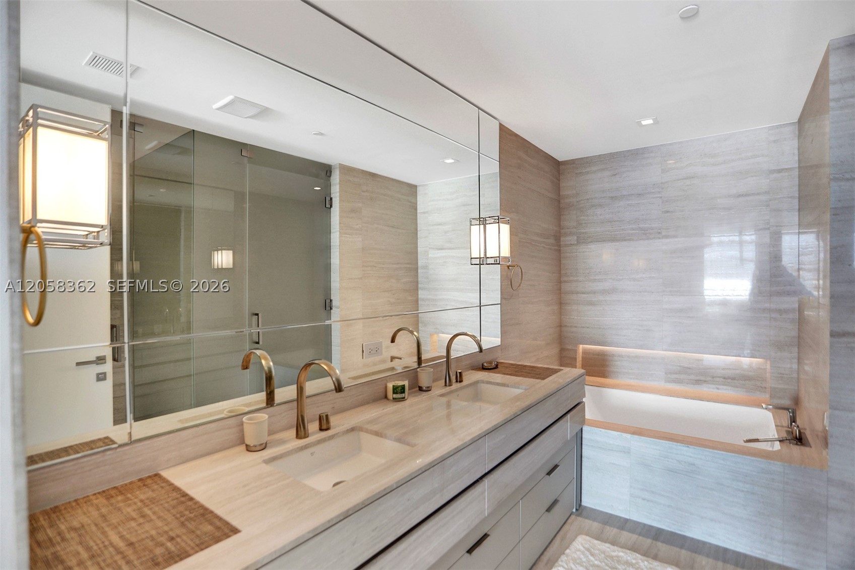 image Residences by Armani Casa30