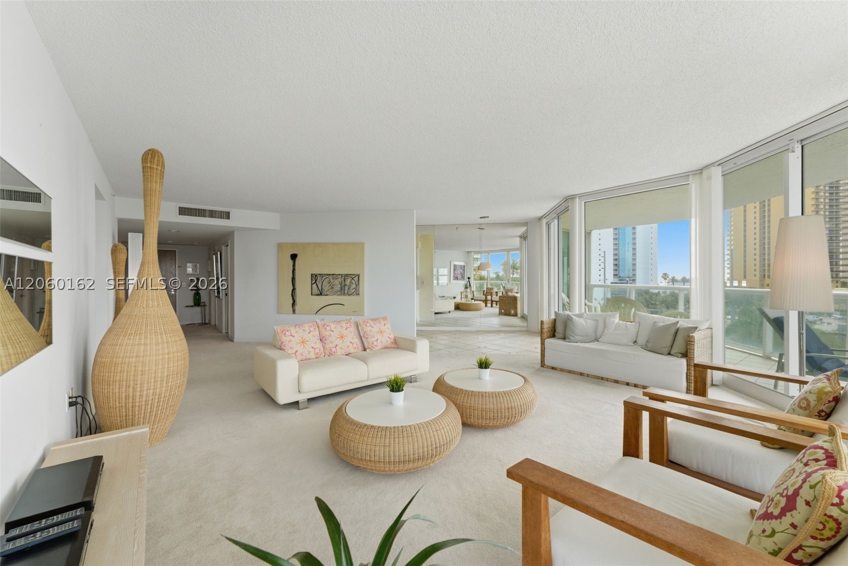 16400 Collins Ave #544