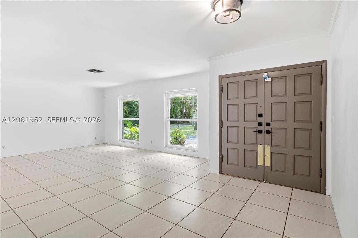 12365 SW 60th Ct Pinecrest, FL 33156