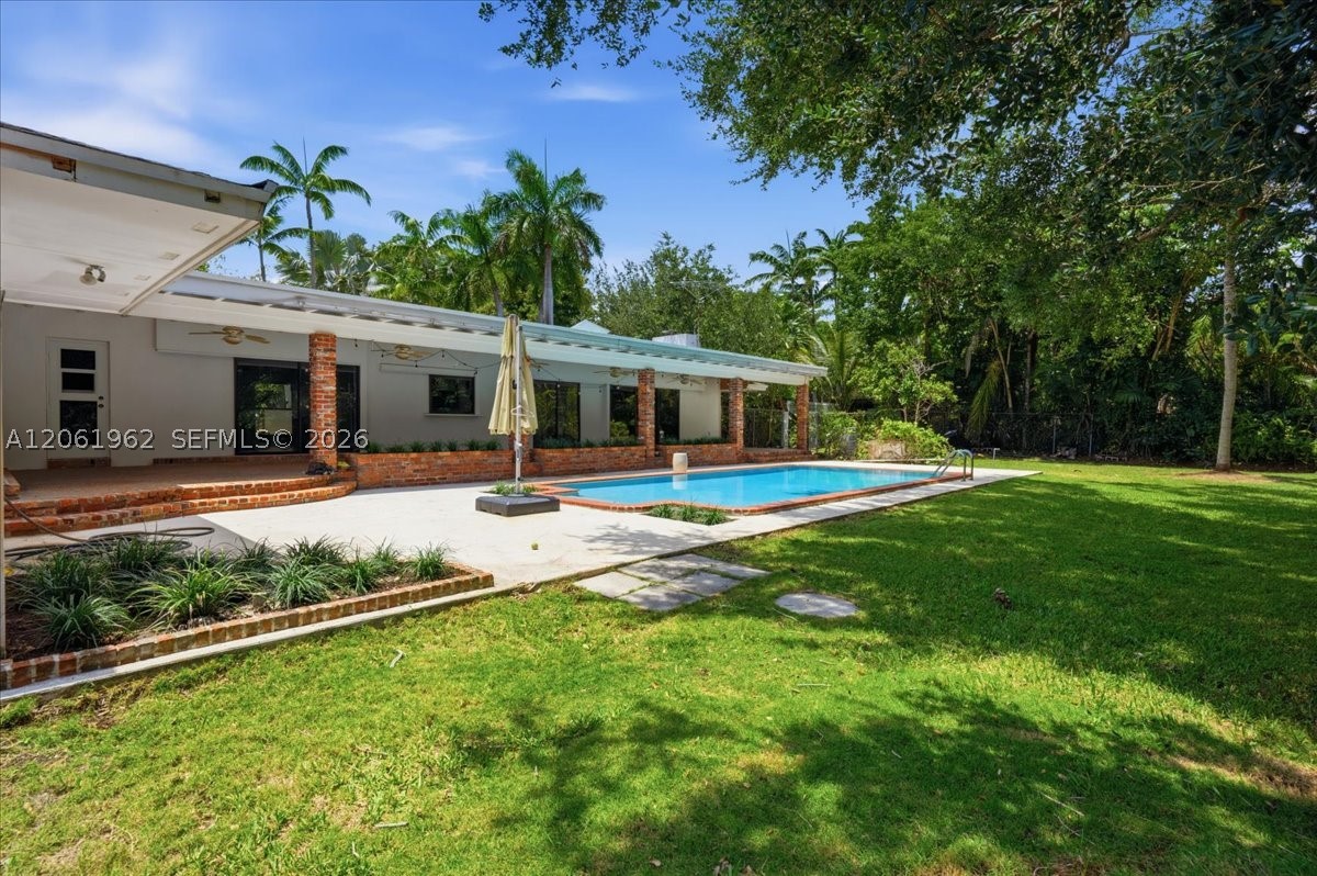 12365 SW 60th Ct Pinecrest, FL 33156