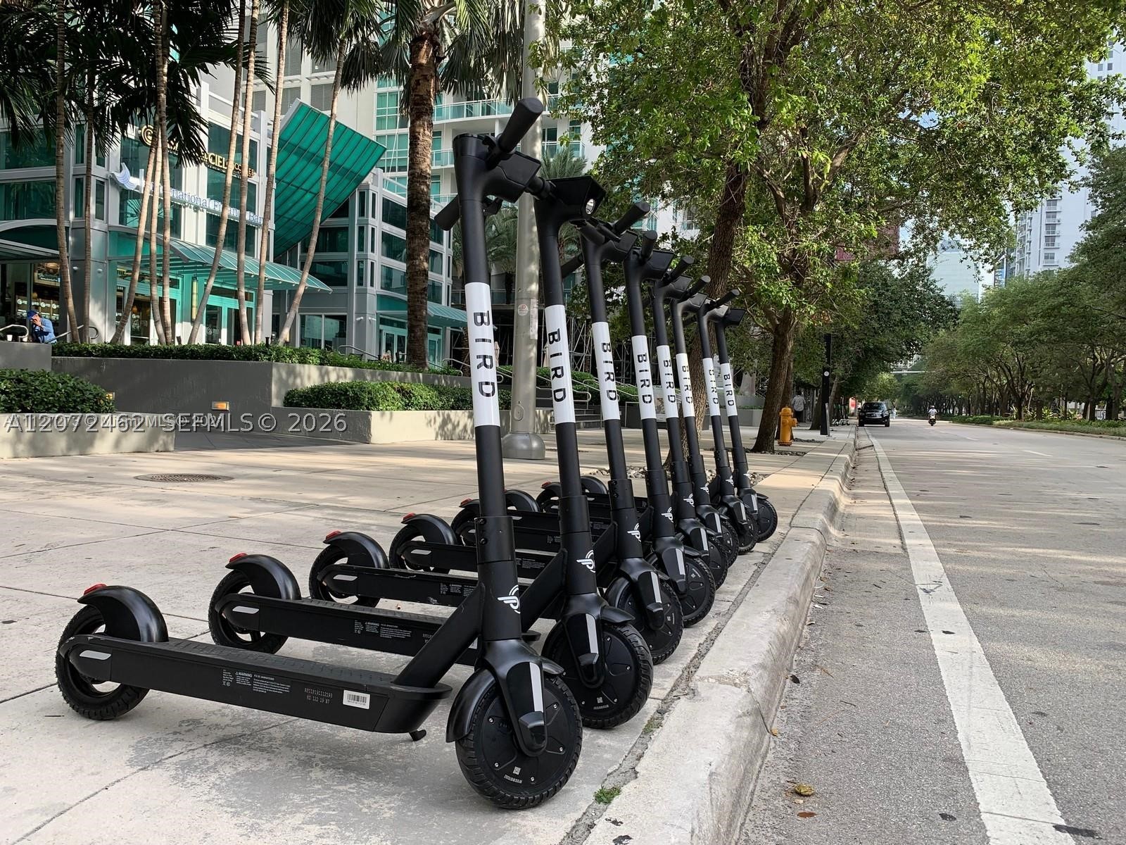 image The Plaza on Brickell West36