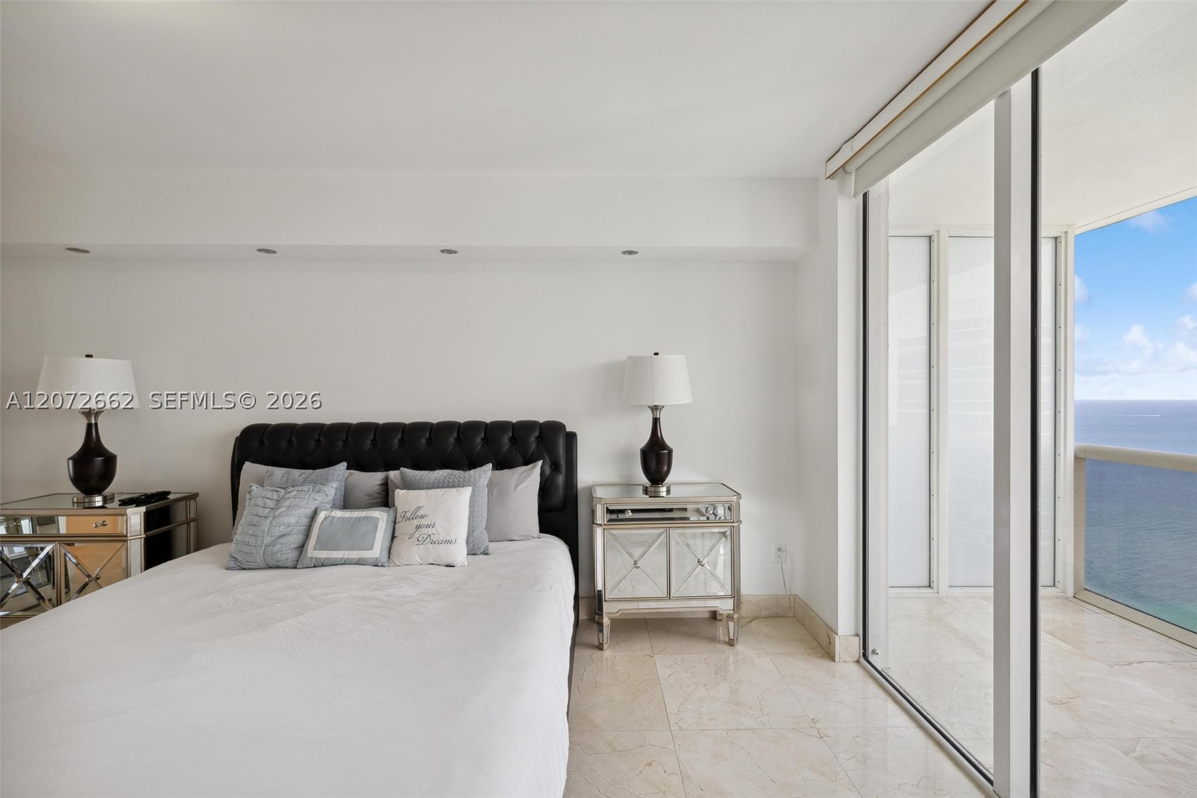 image Beach Club 216