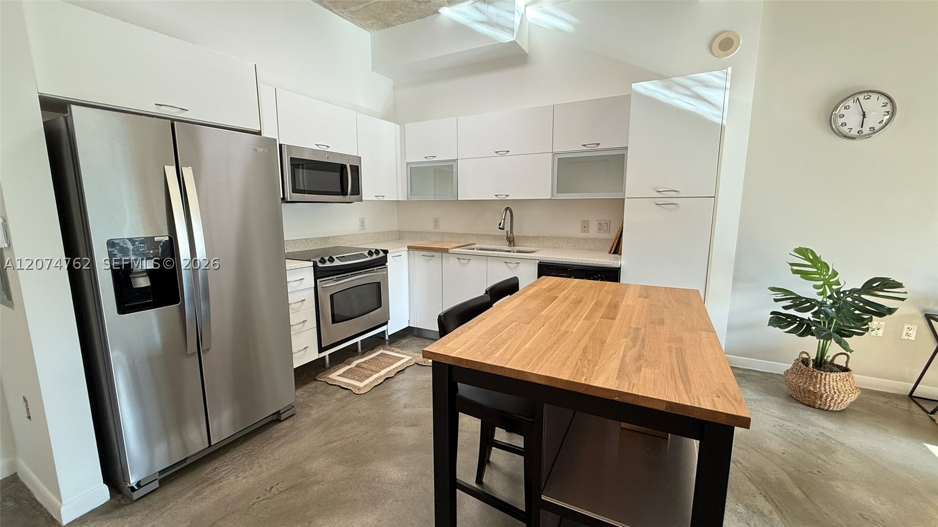 image Loft Downtown I8