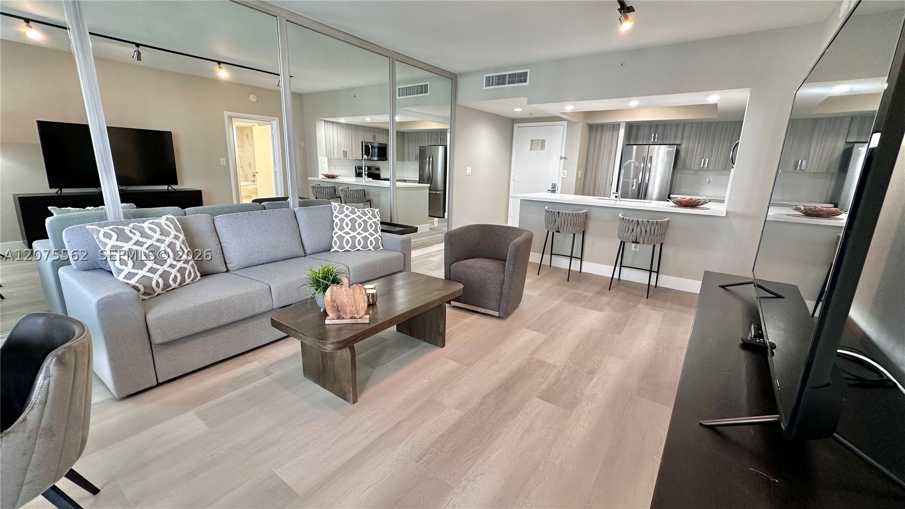 17375 Collins Ave #2003 Sunny Isles Beach, FL 33160