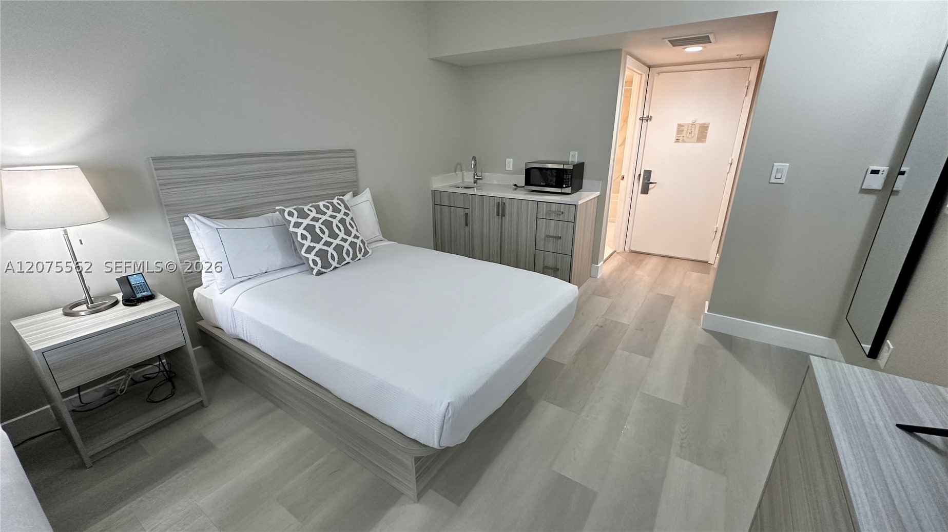 17375 Collins Ave #2003 Sunny Isles Beach, FL 33160