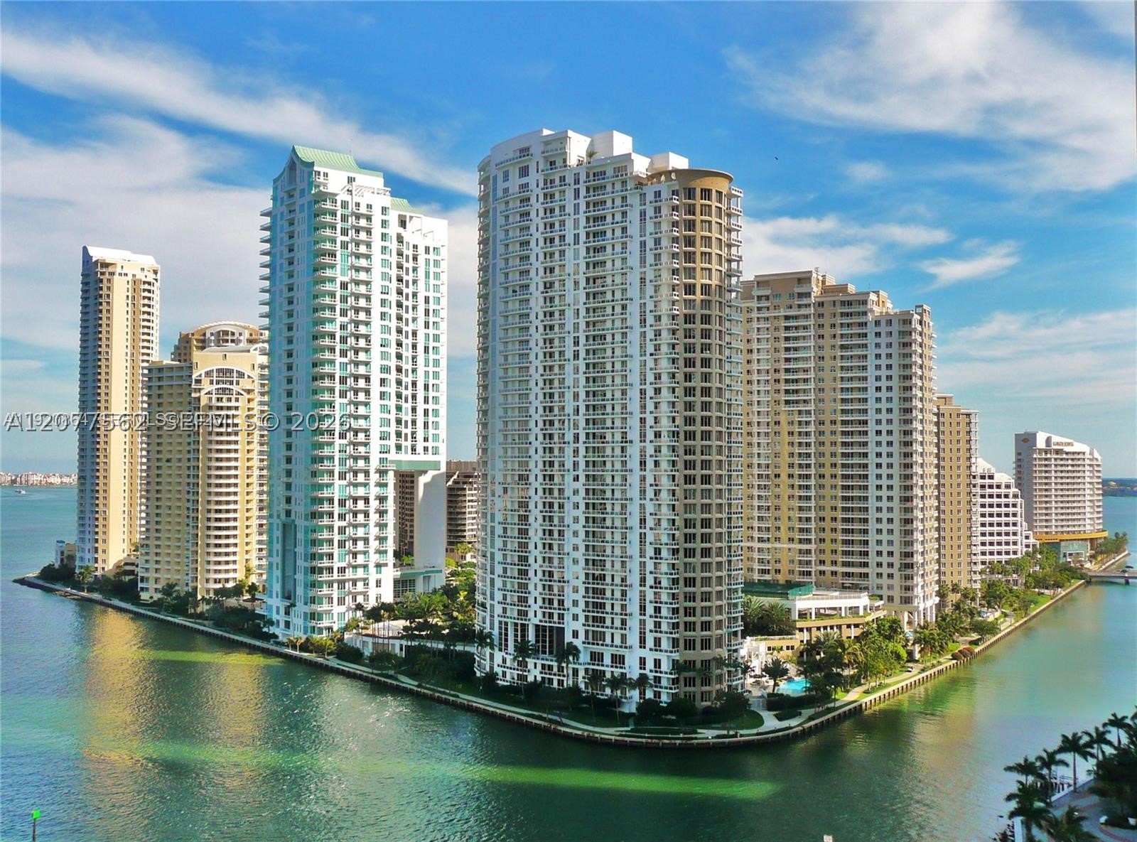 540 Brickell Key Dr #910