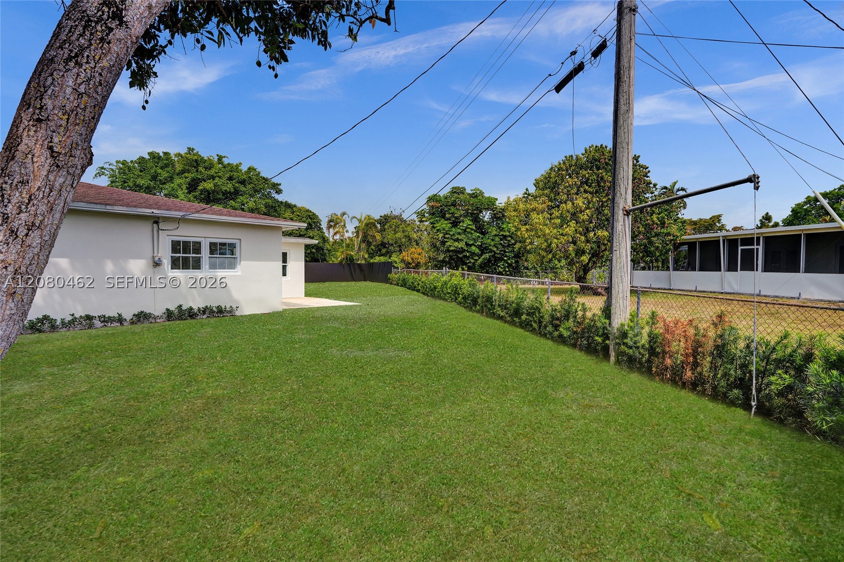 2125 Alamanda Dr North Miami, FL 33181