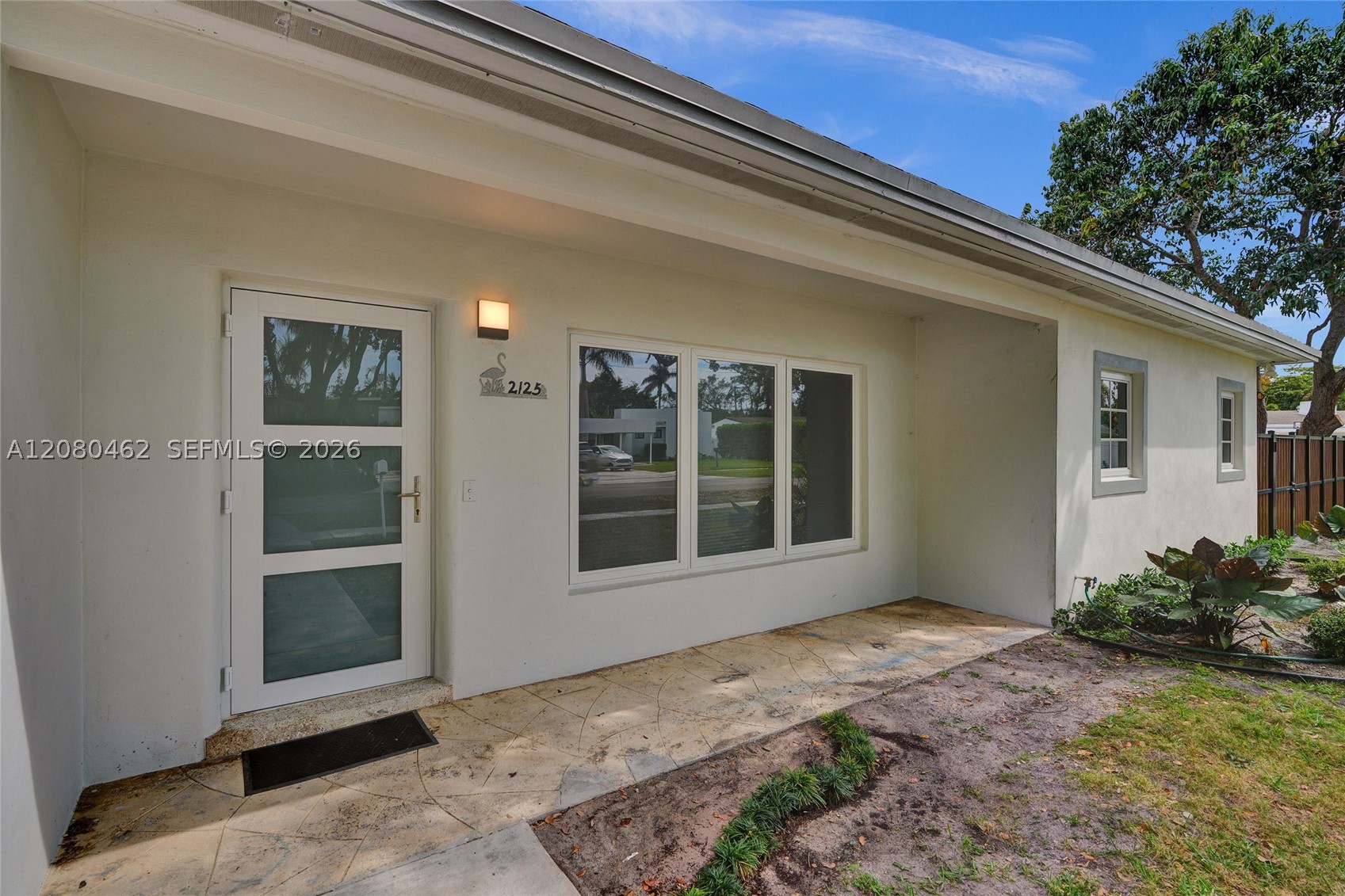 2125 Alamanda Dr North Miami, FL 33181