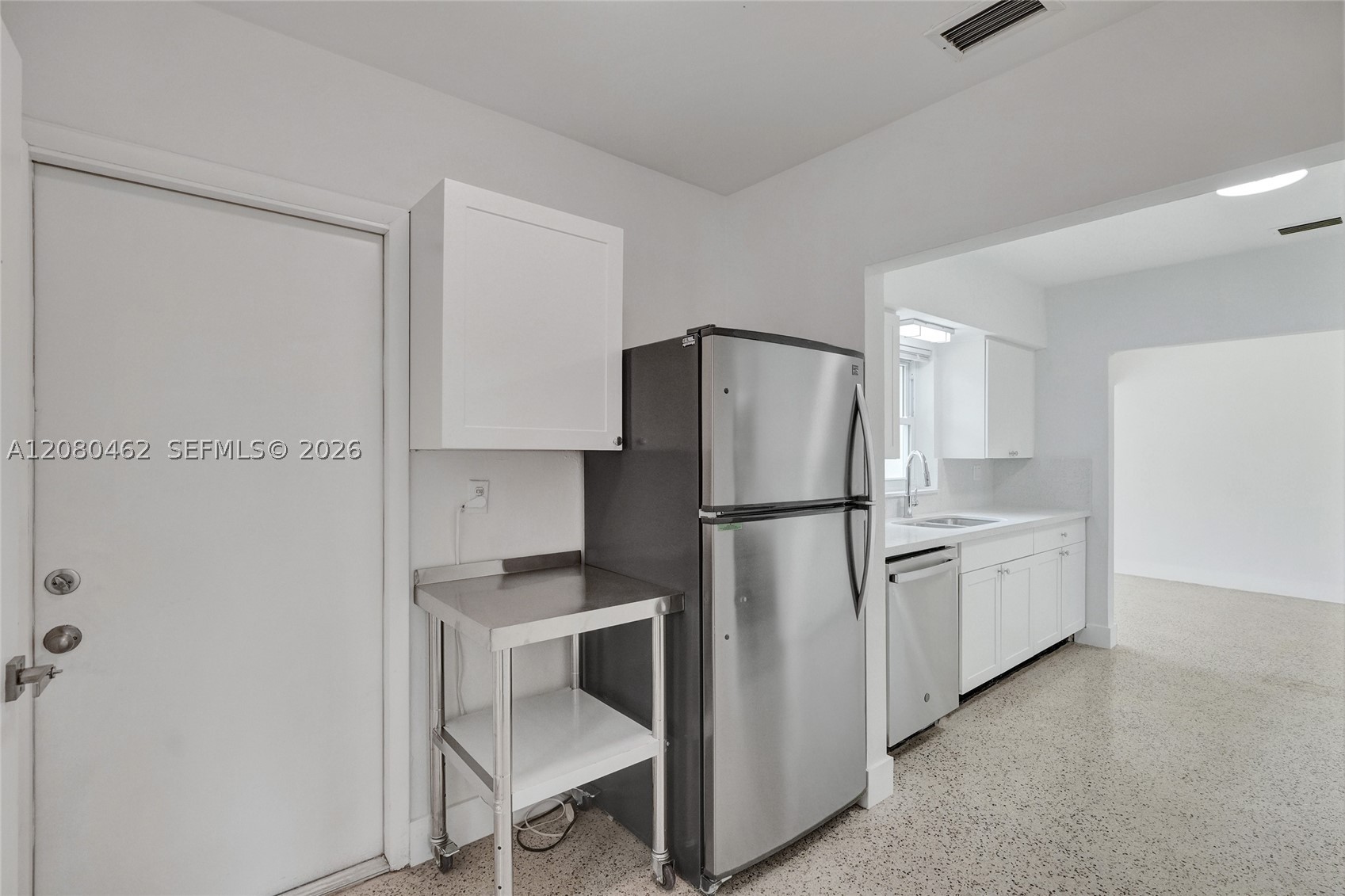 2125 Alamanda Dr North Miami, FL 33181