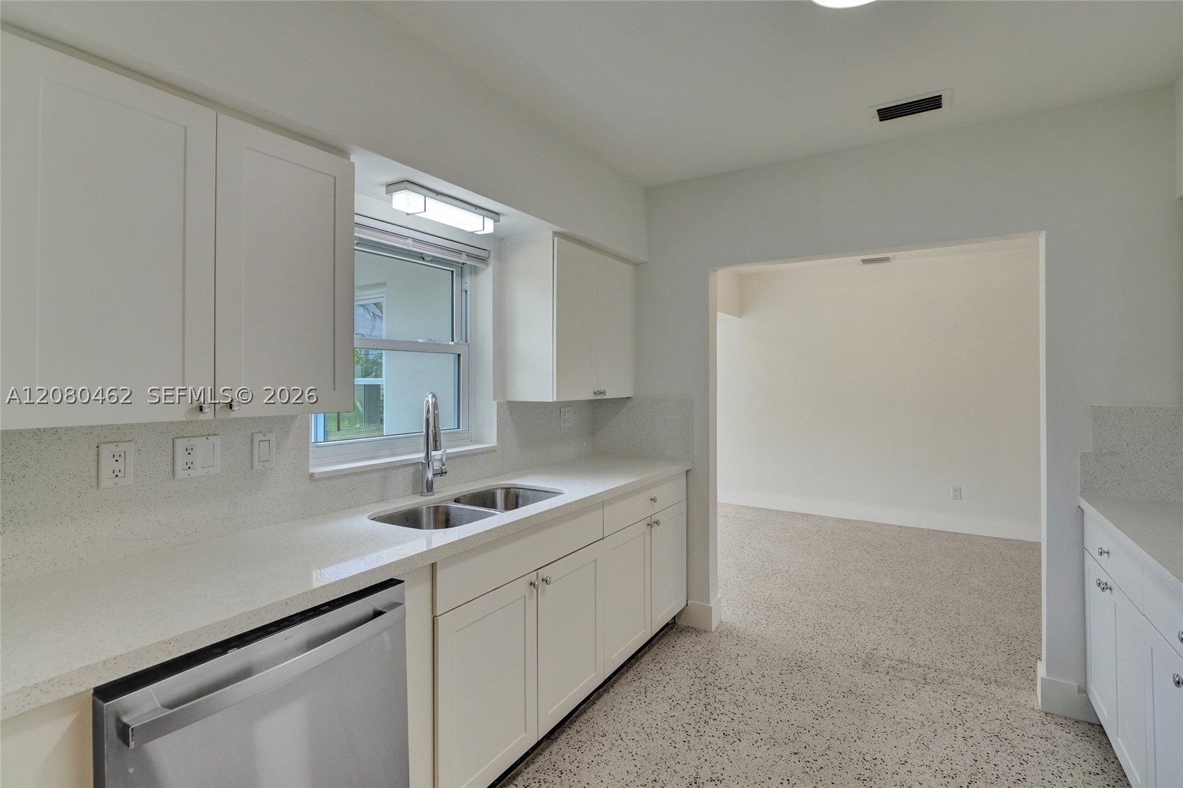 2125 Alamanda Dr North Miami, FL 33181