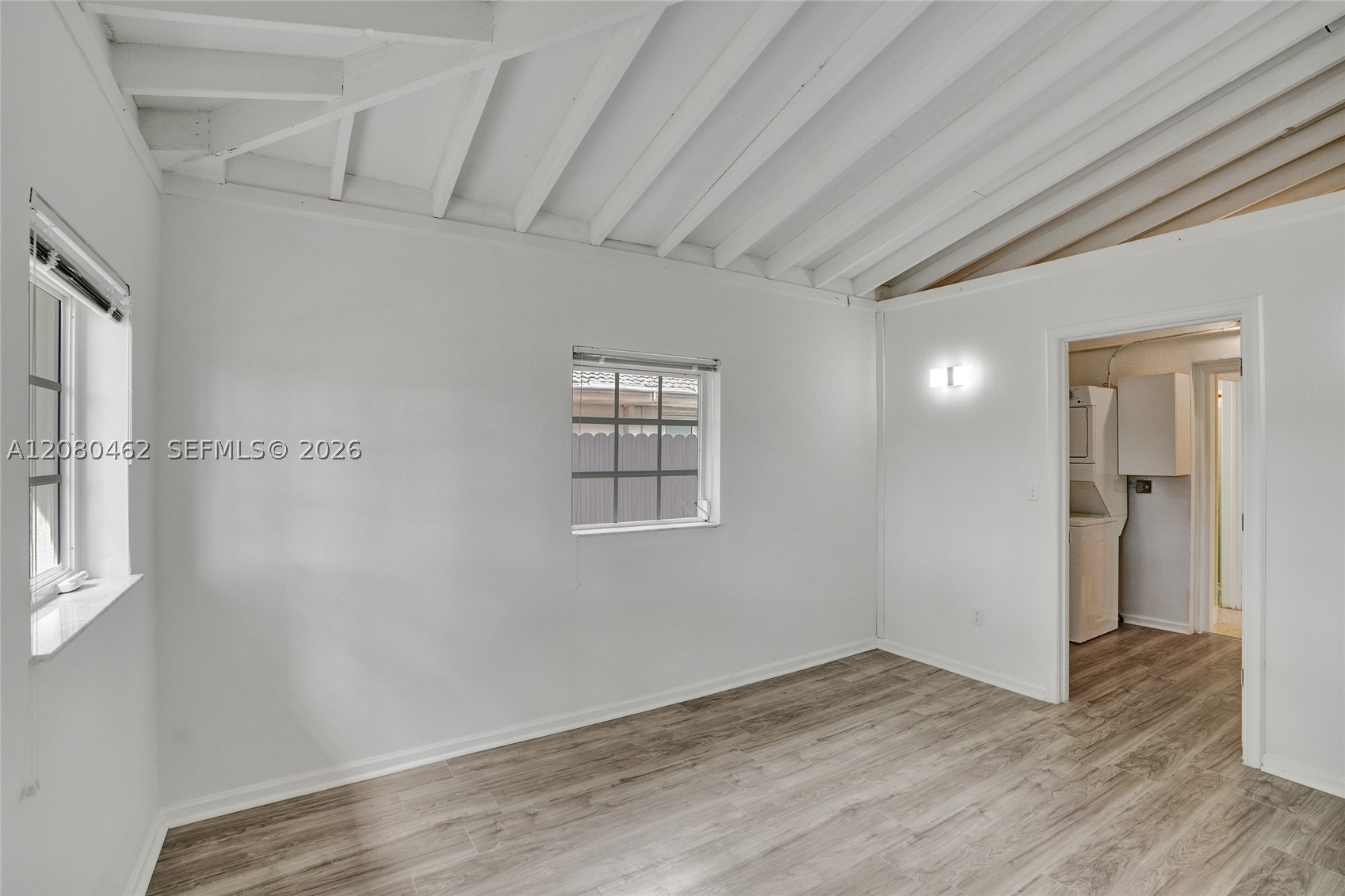 2125 Alamanda Dr North Miami, FL 33181