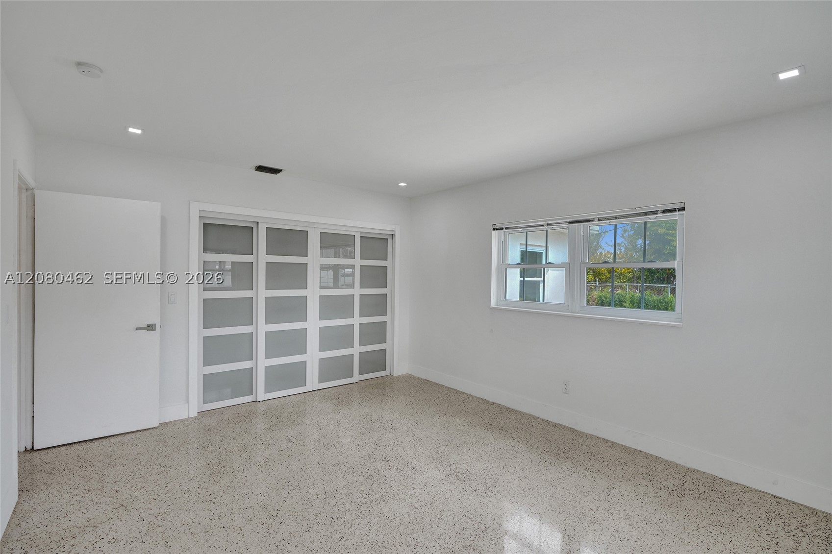 2125 Alamanda Dr North Miami, FL 33181