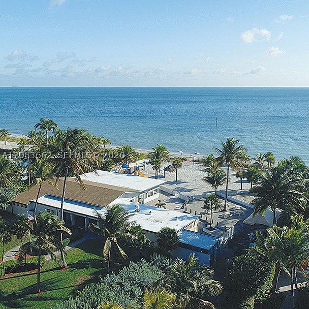 225 W Heather Dr #225 Key Biscayne, FL 33149