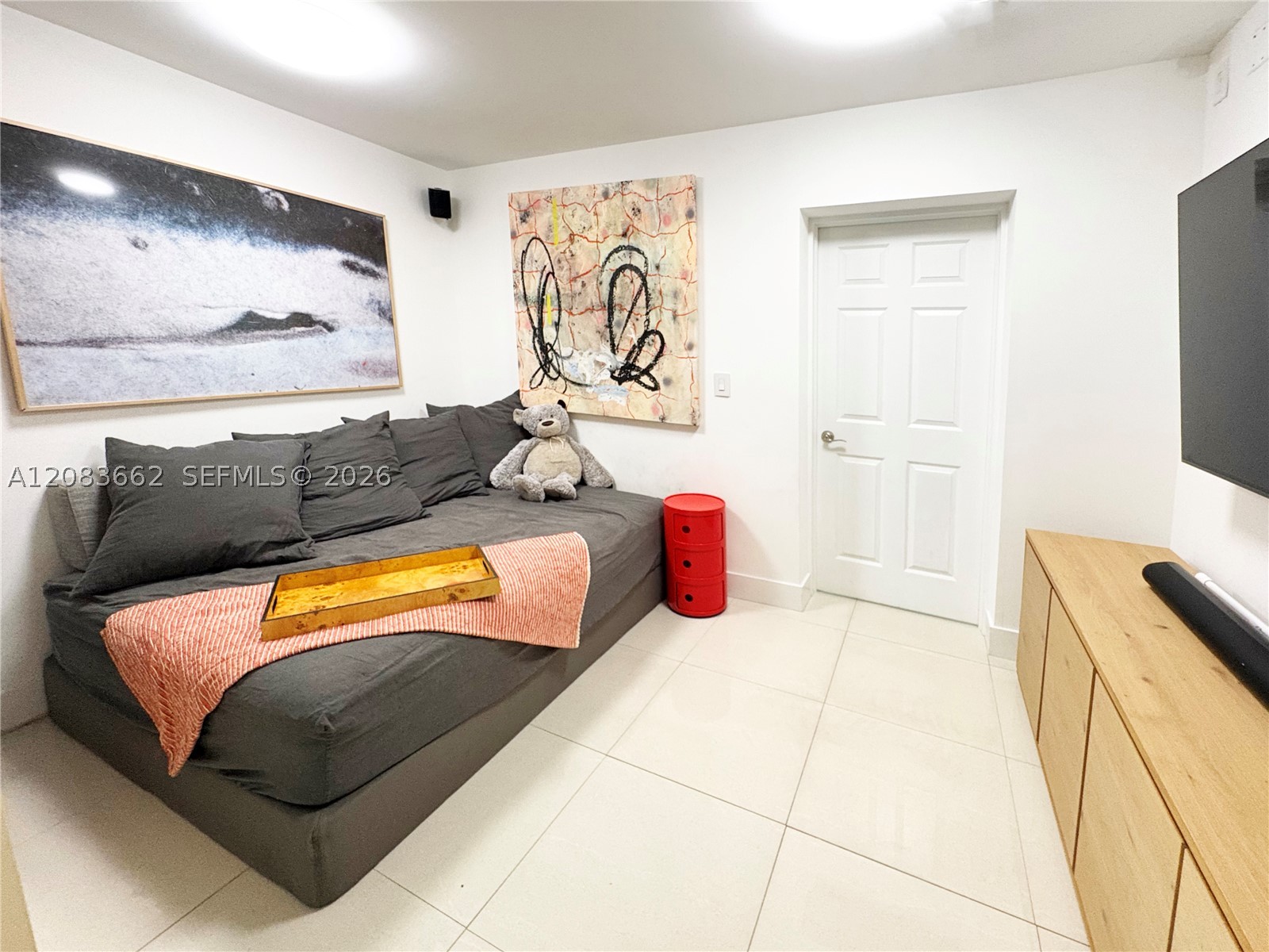 225 W Heather Dr #225 Key Biscayne, FL 33149