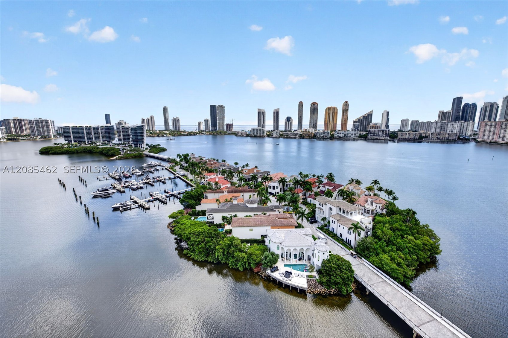6000 Island Blvd #2104
