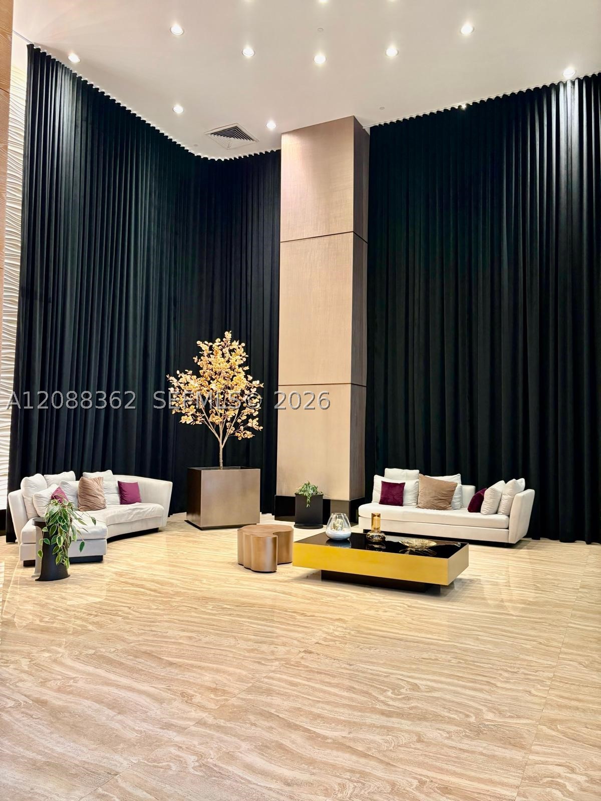 image The Plaza on Brickell East2