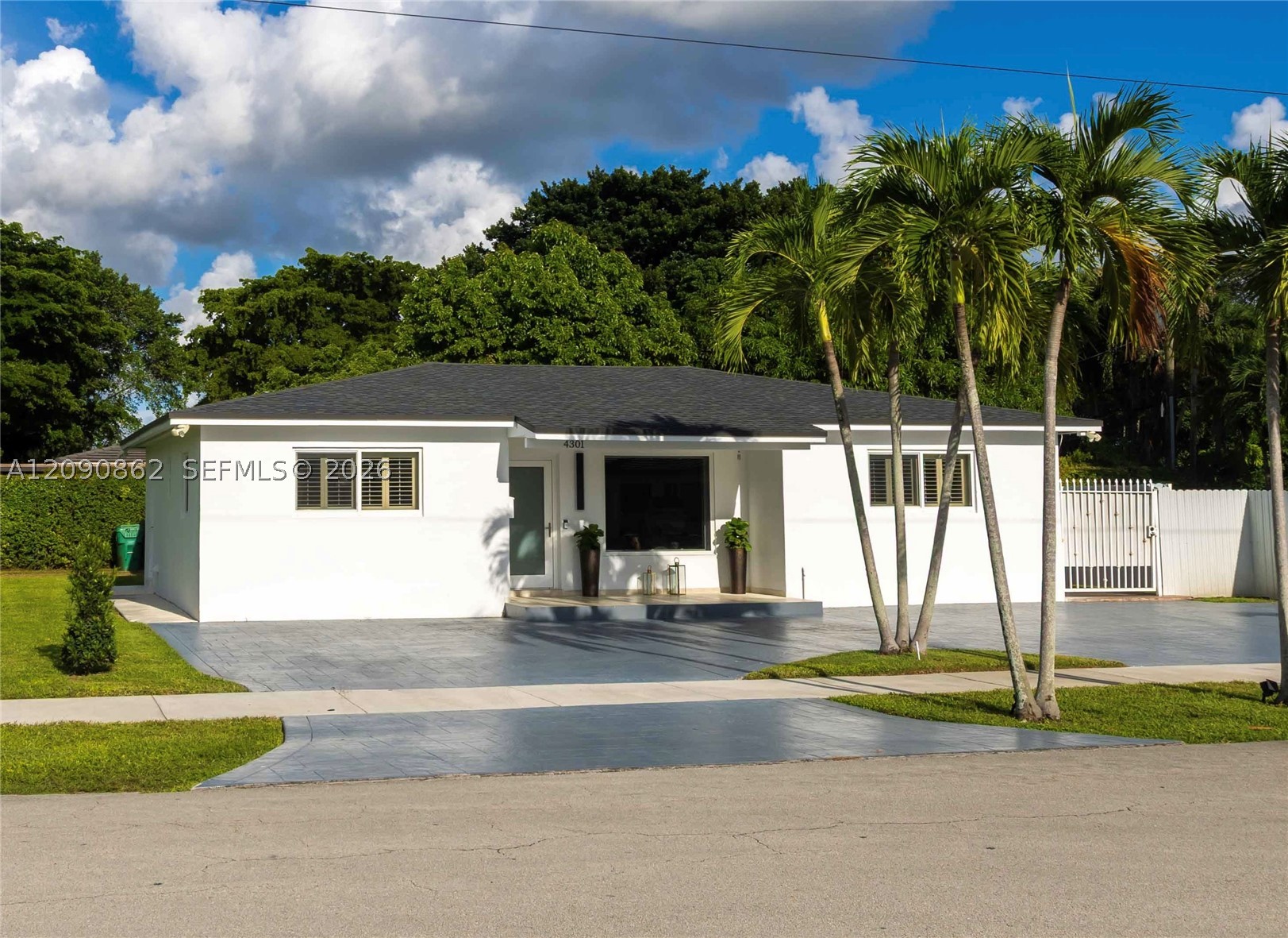 4301 SW 85th Ave