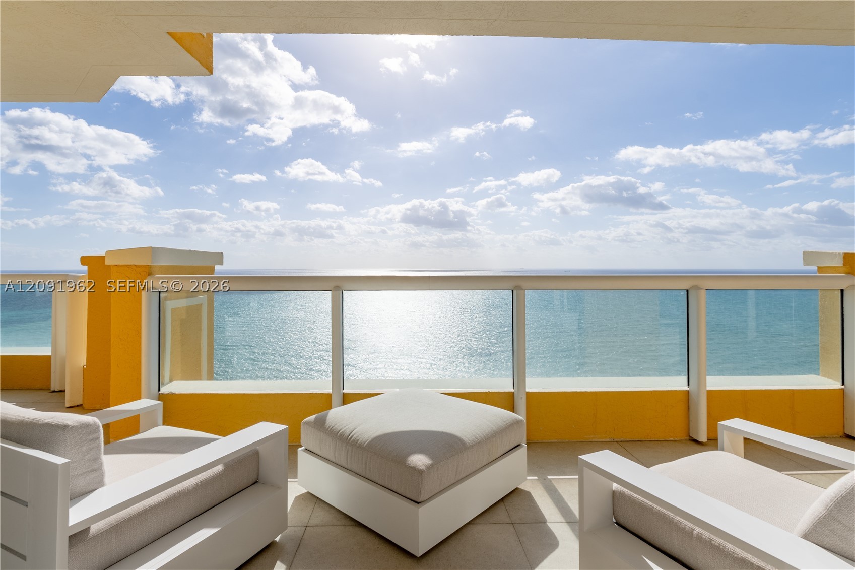 17875 Collins Ave #3906