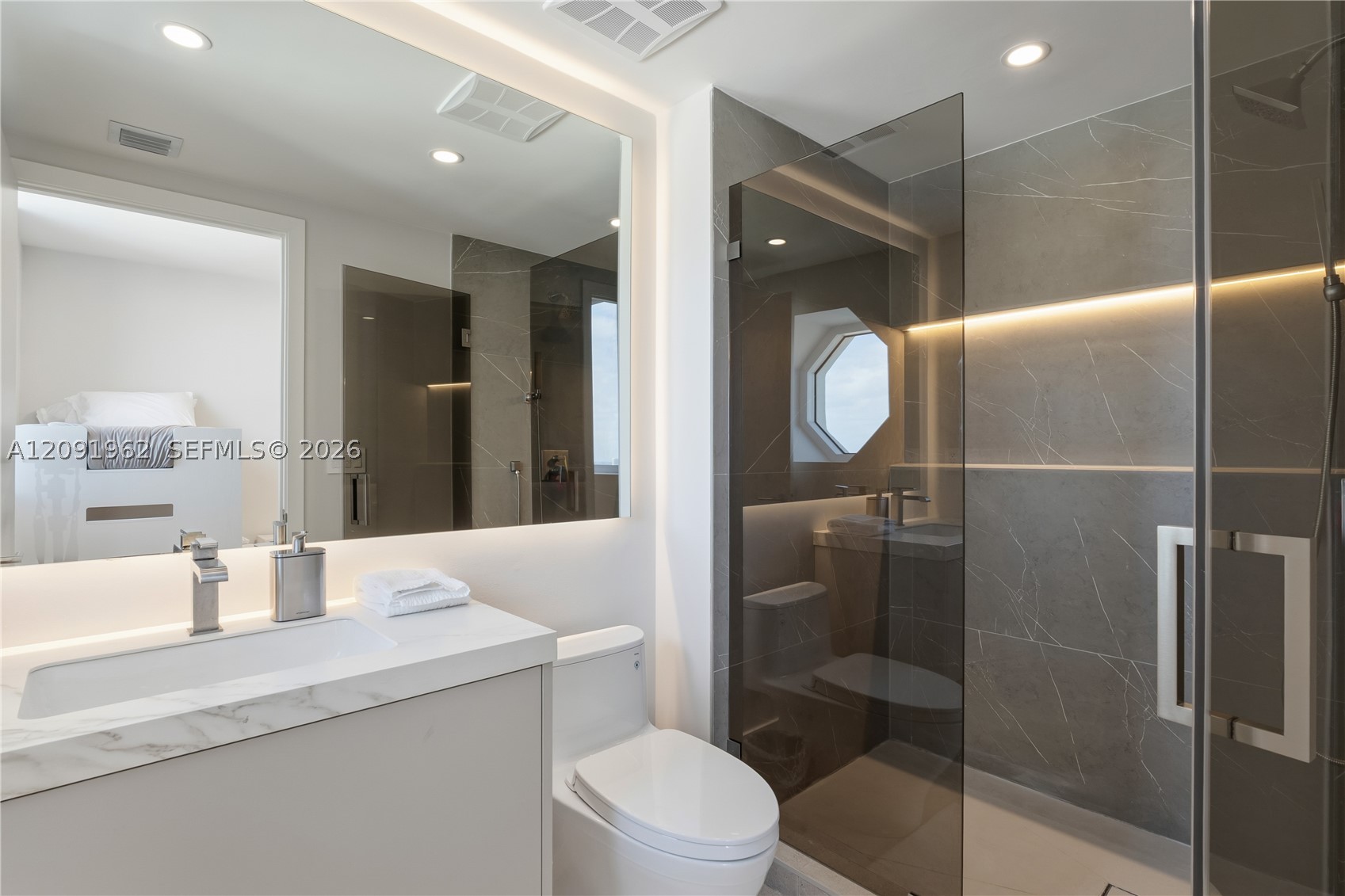 image Acqualina Residences28