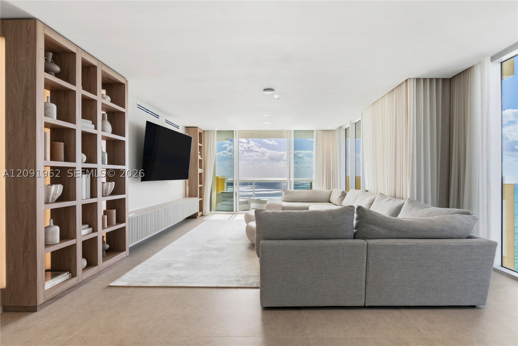image Acqualina Residences2