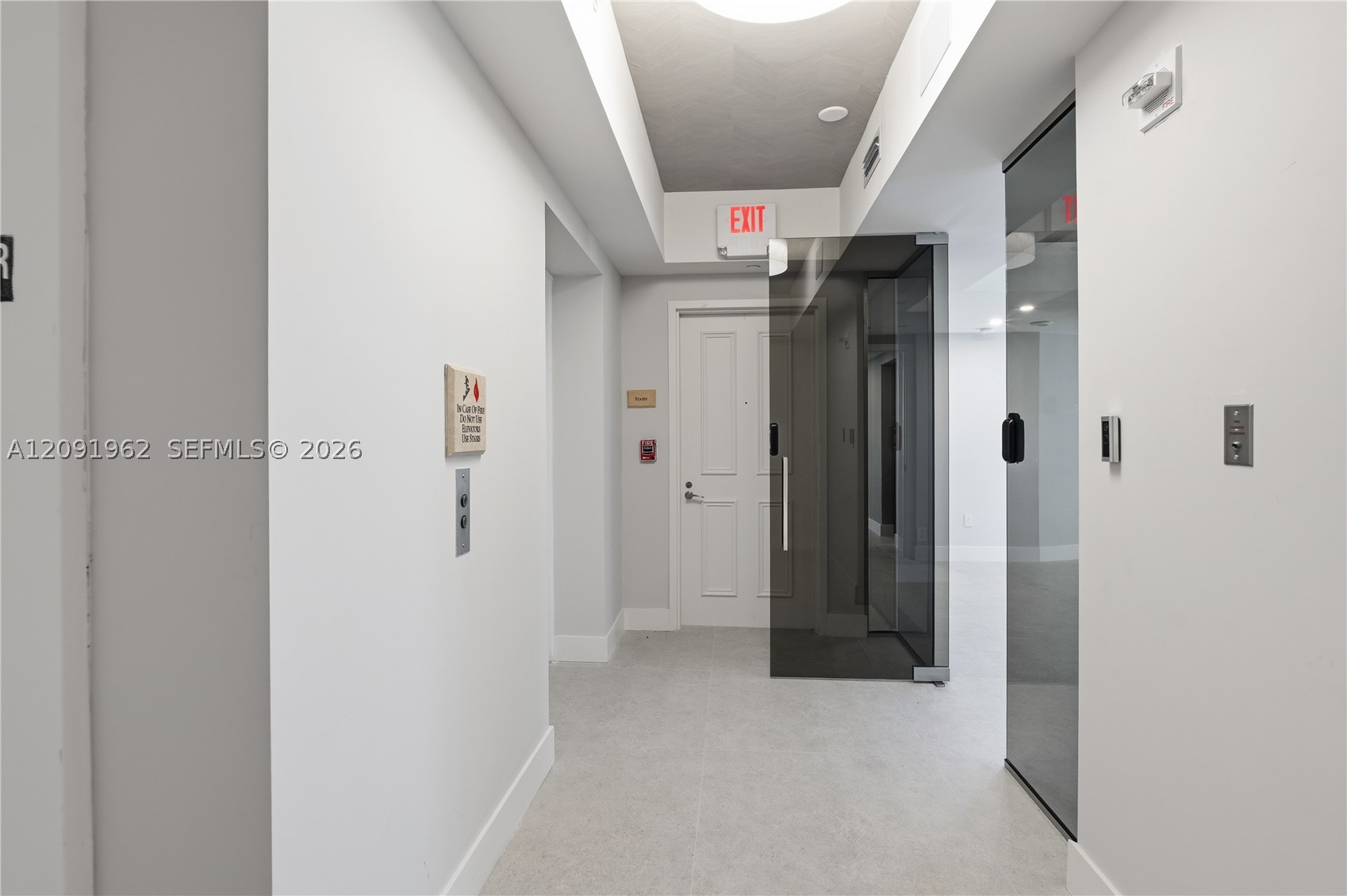 image Acqualina Residences36