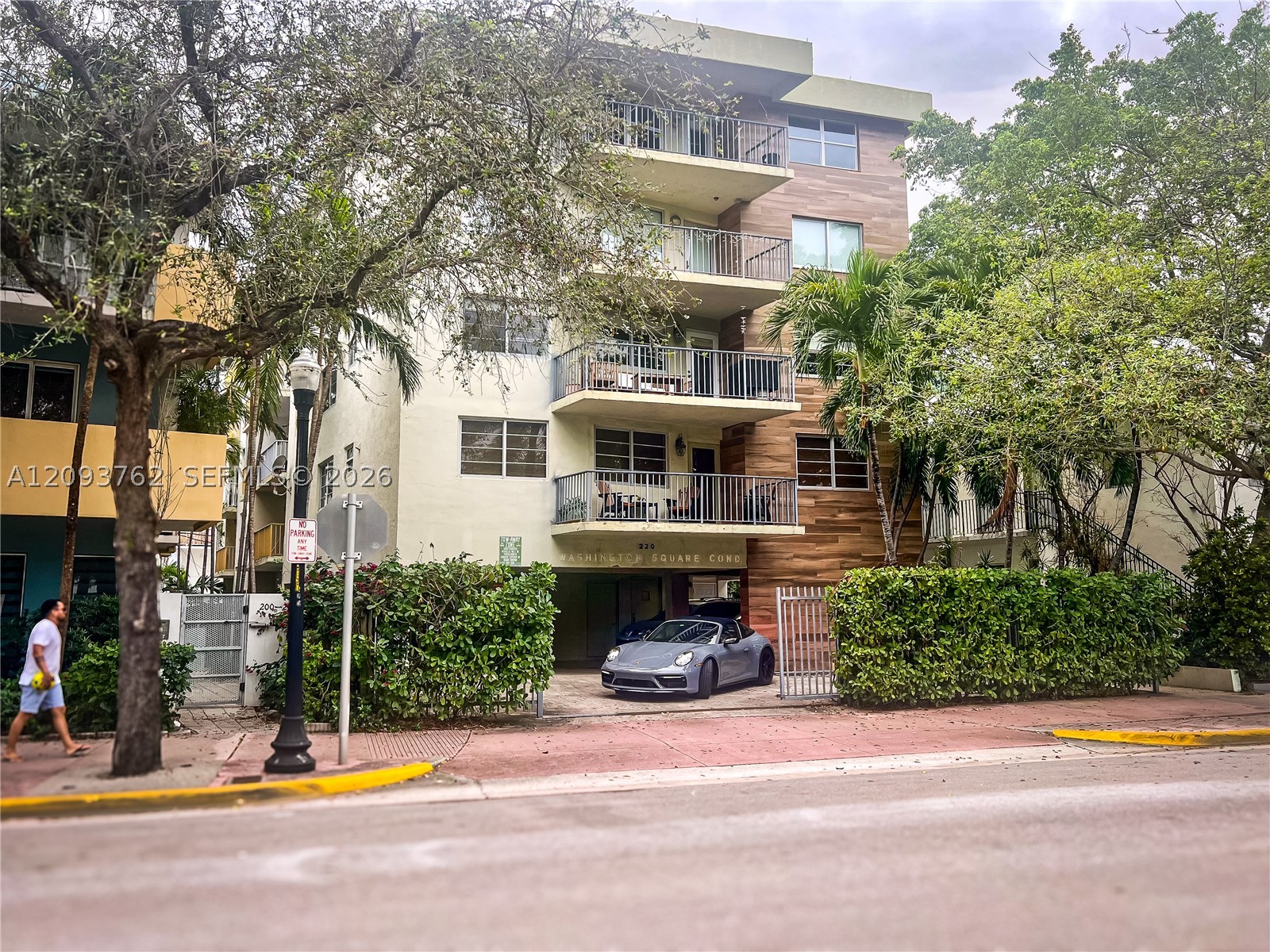 220 Washington Ave #4B