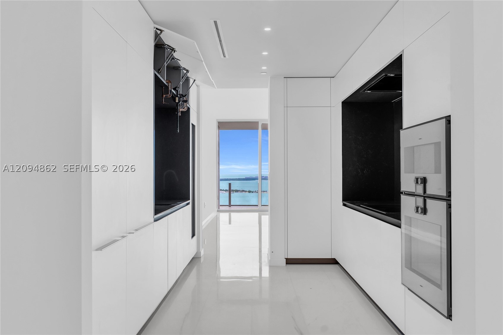 image Aston Martin Residences9