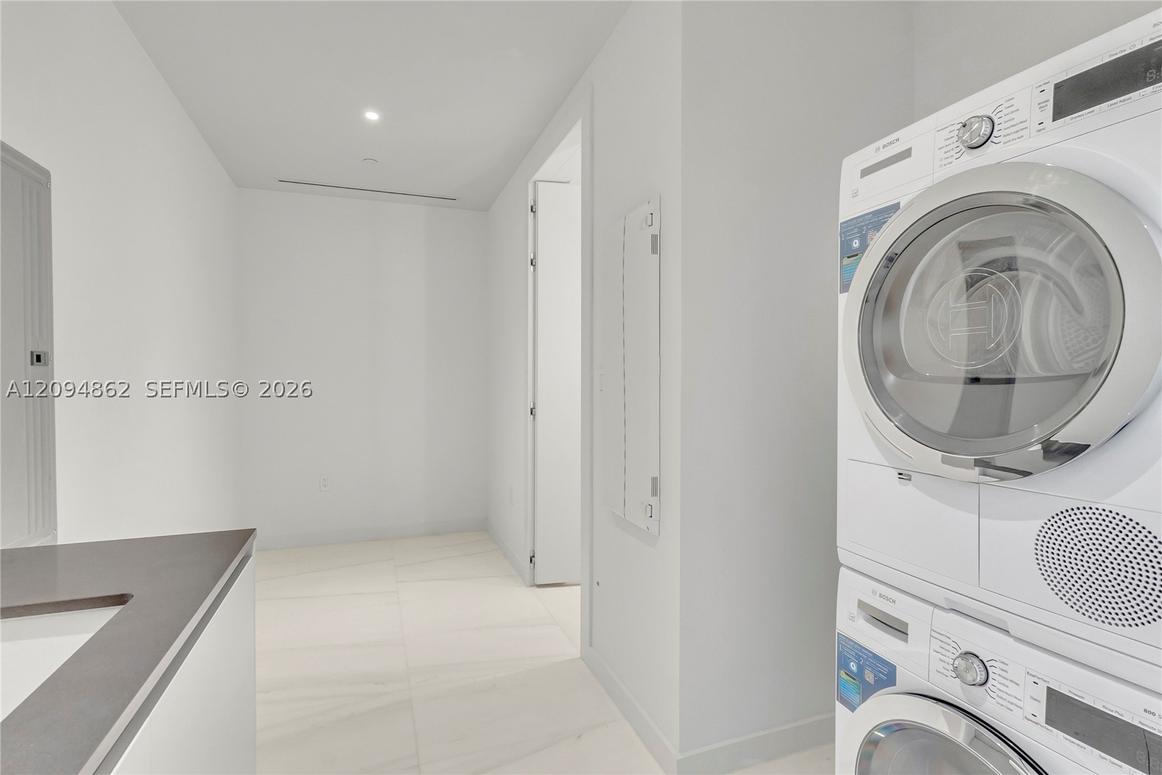 image Aston Martin Residences12