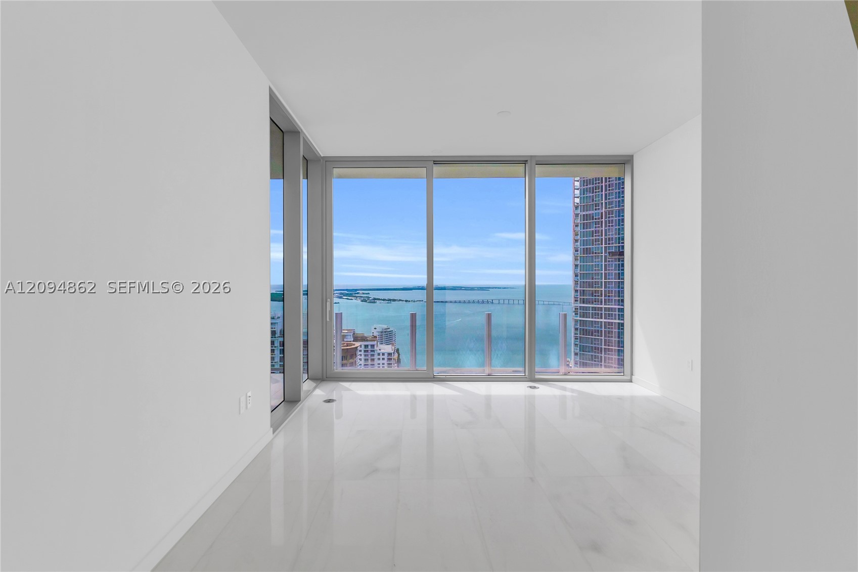 image Aston Martin Residences17