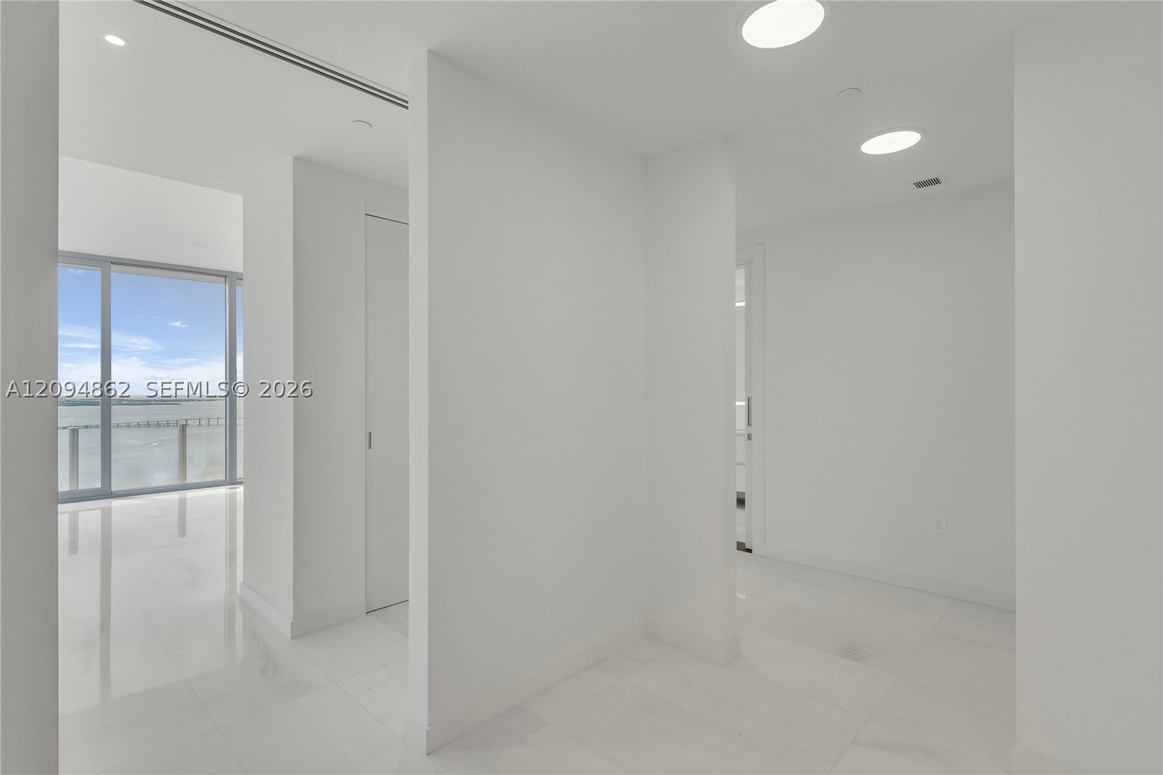 image Aston Martin Residences19