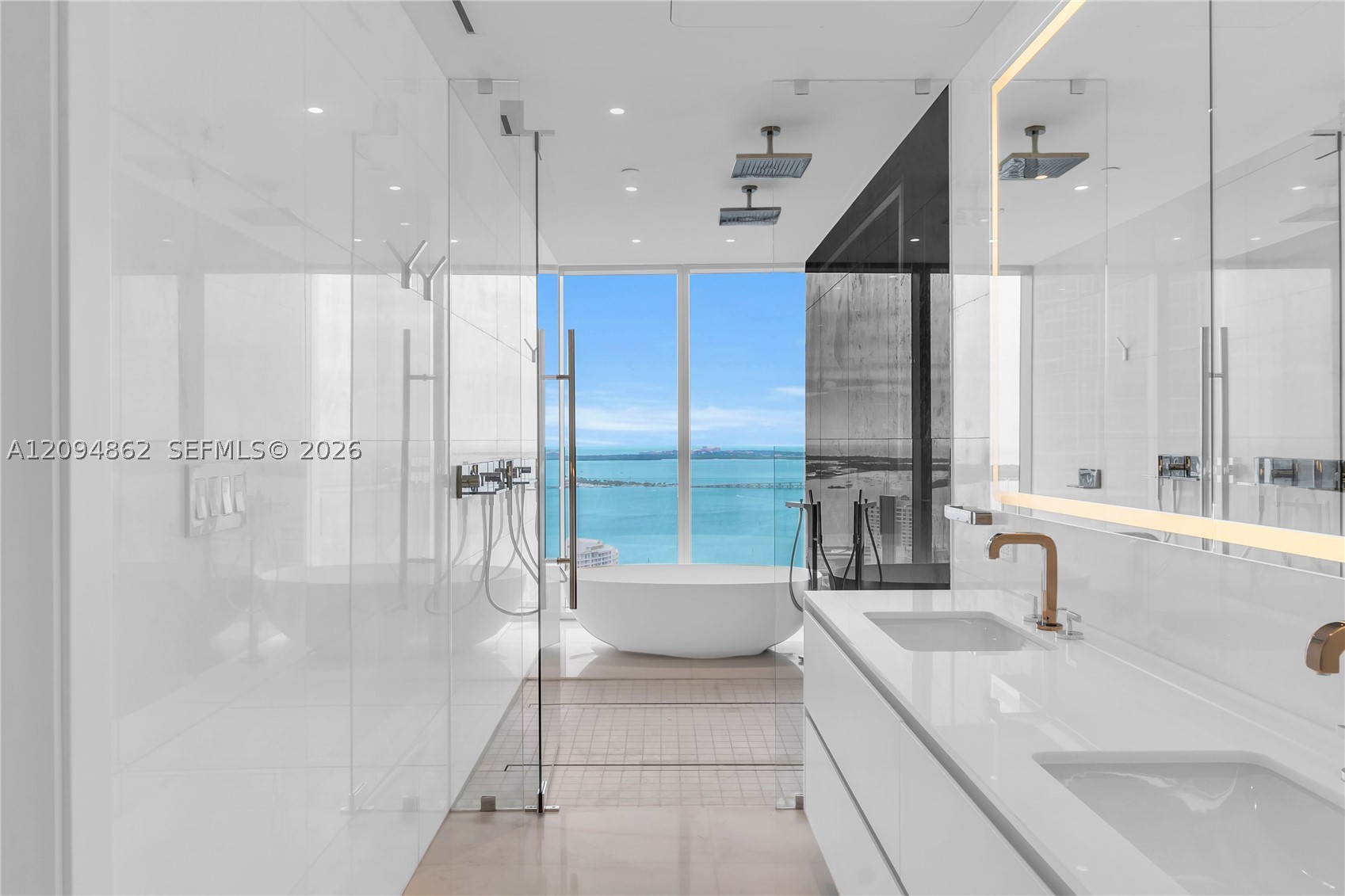 image Aston Martin Residences23