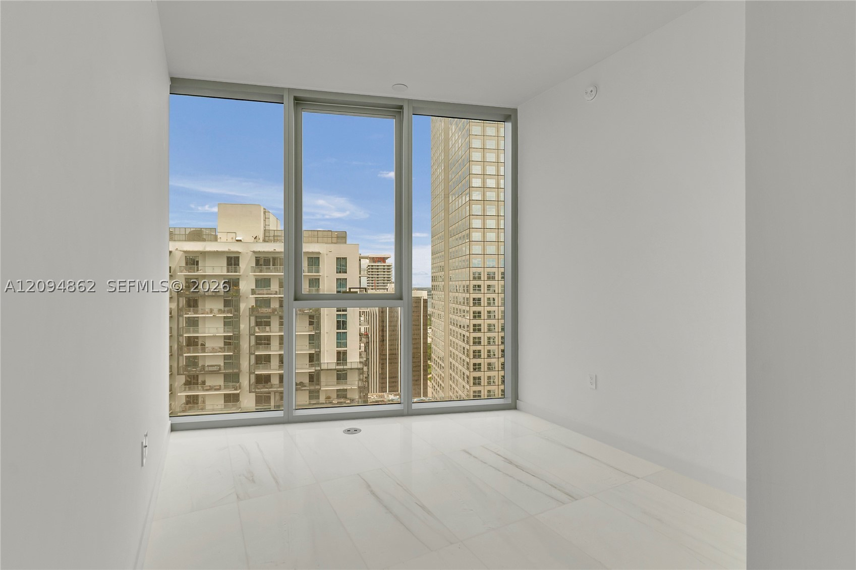 image Aston Martin Residences29