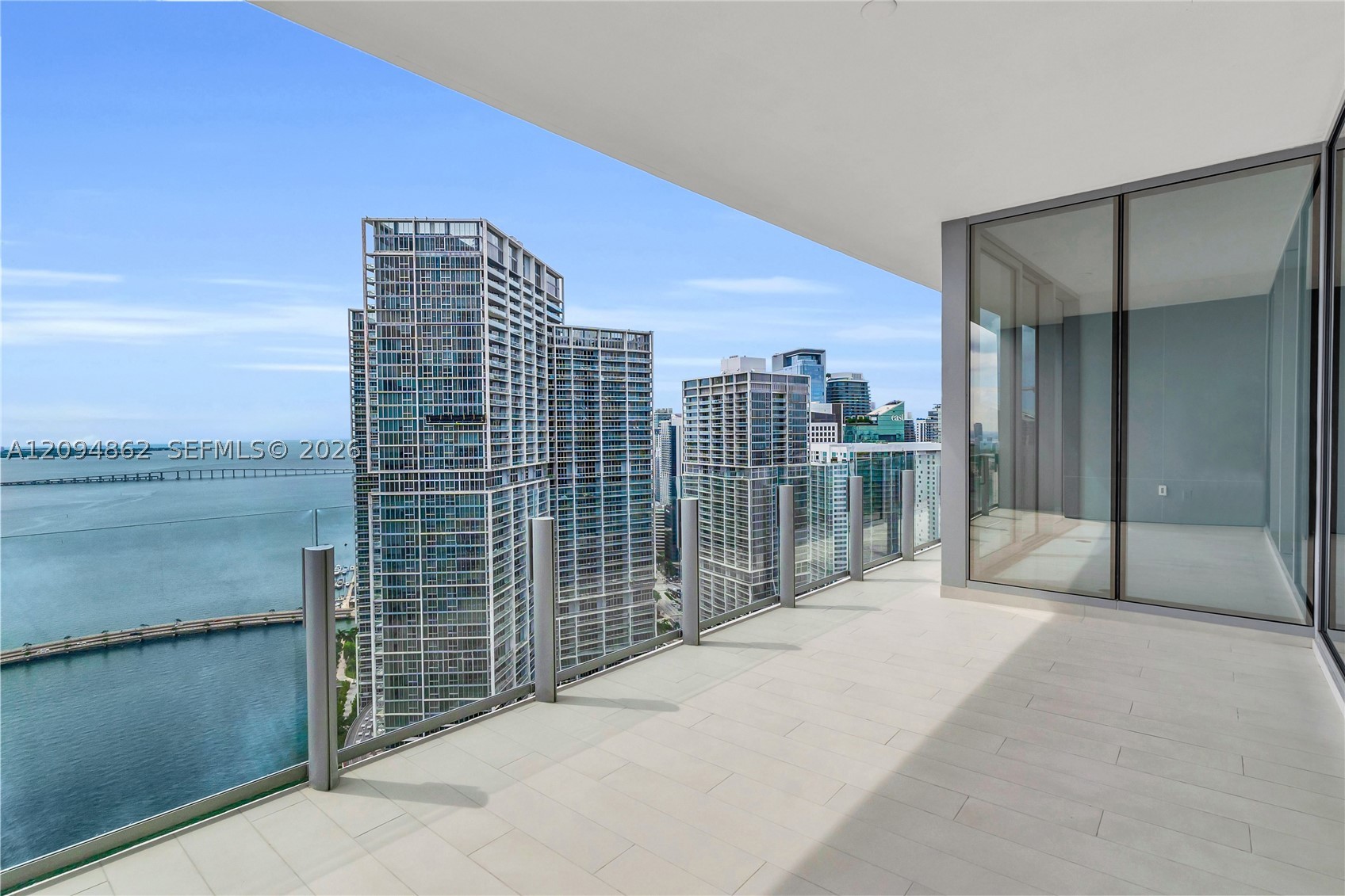 image Aston Martin Residences34