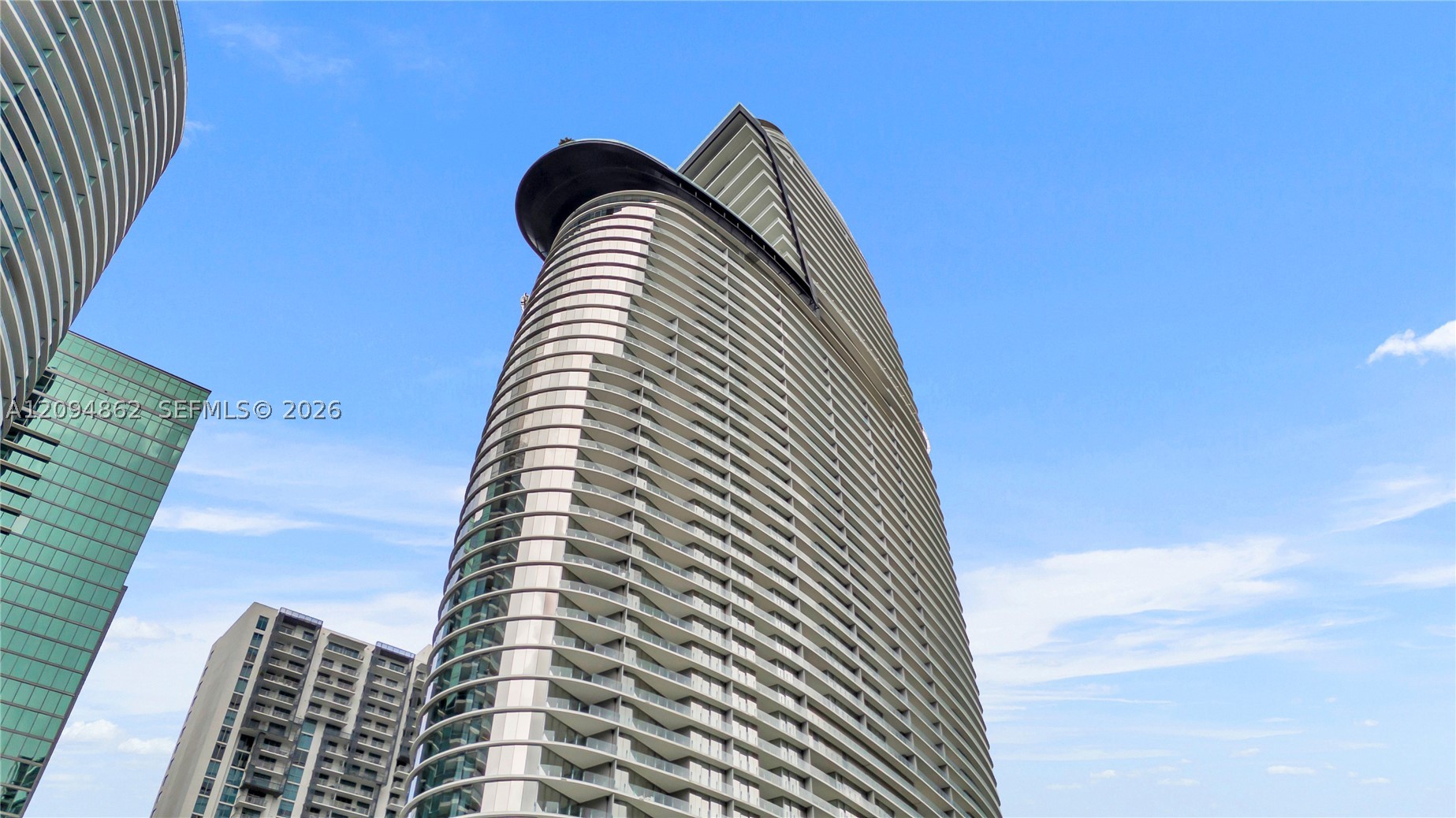 image Aston Martin Residences39