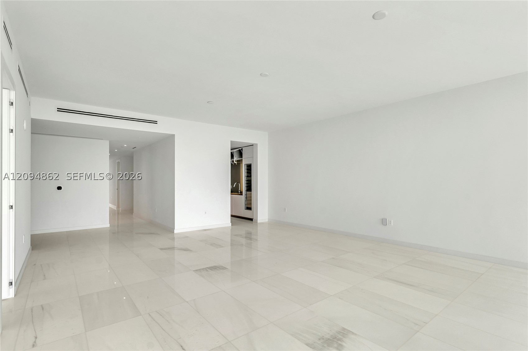image Aston Martin Residences7