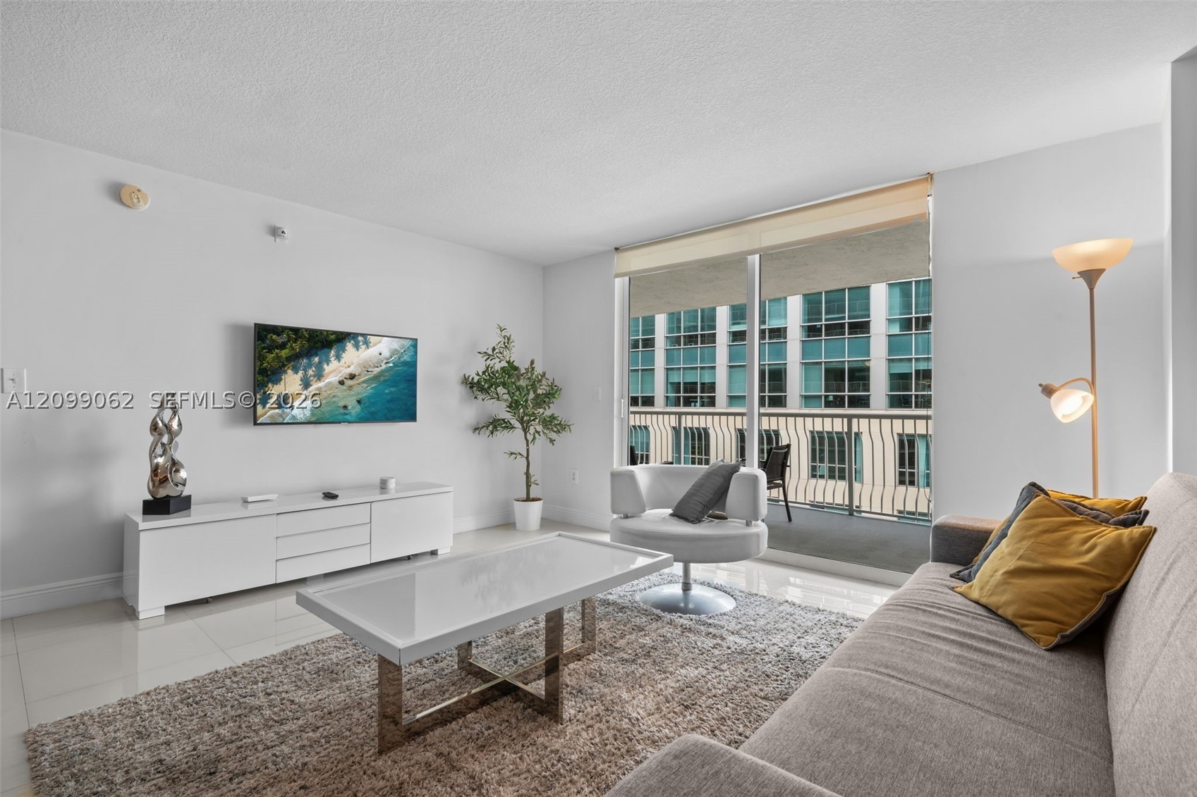 image The Club at Brickell Bay1