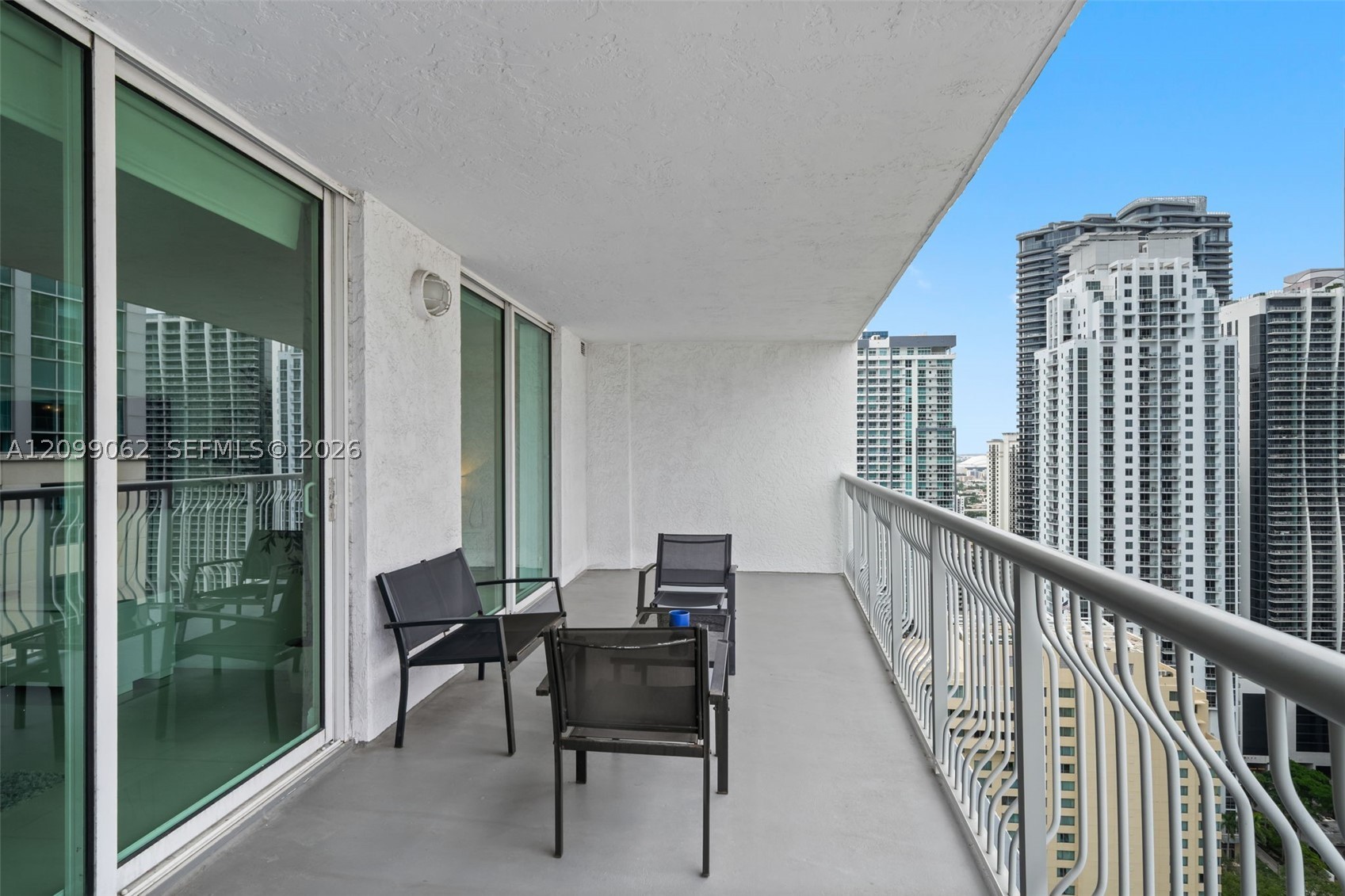 image The Club at Brickell Bay25