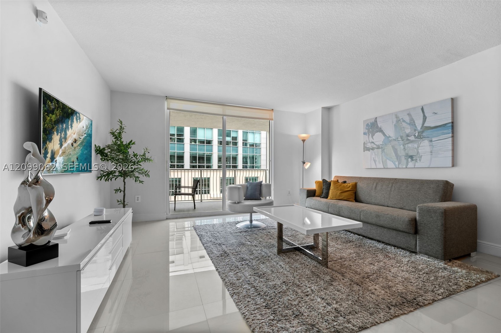 image The Club at Brickell Bay2
