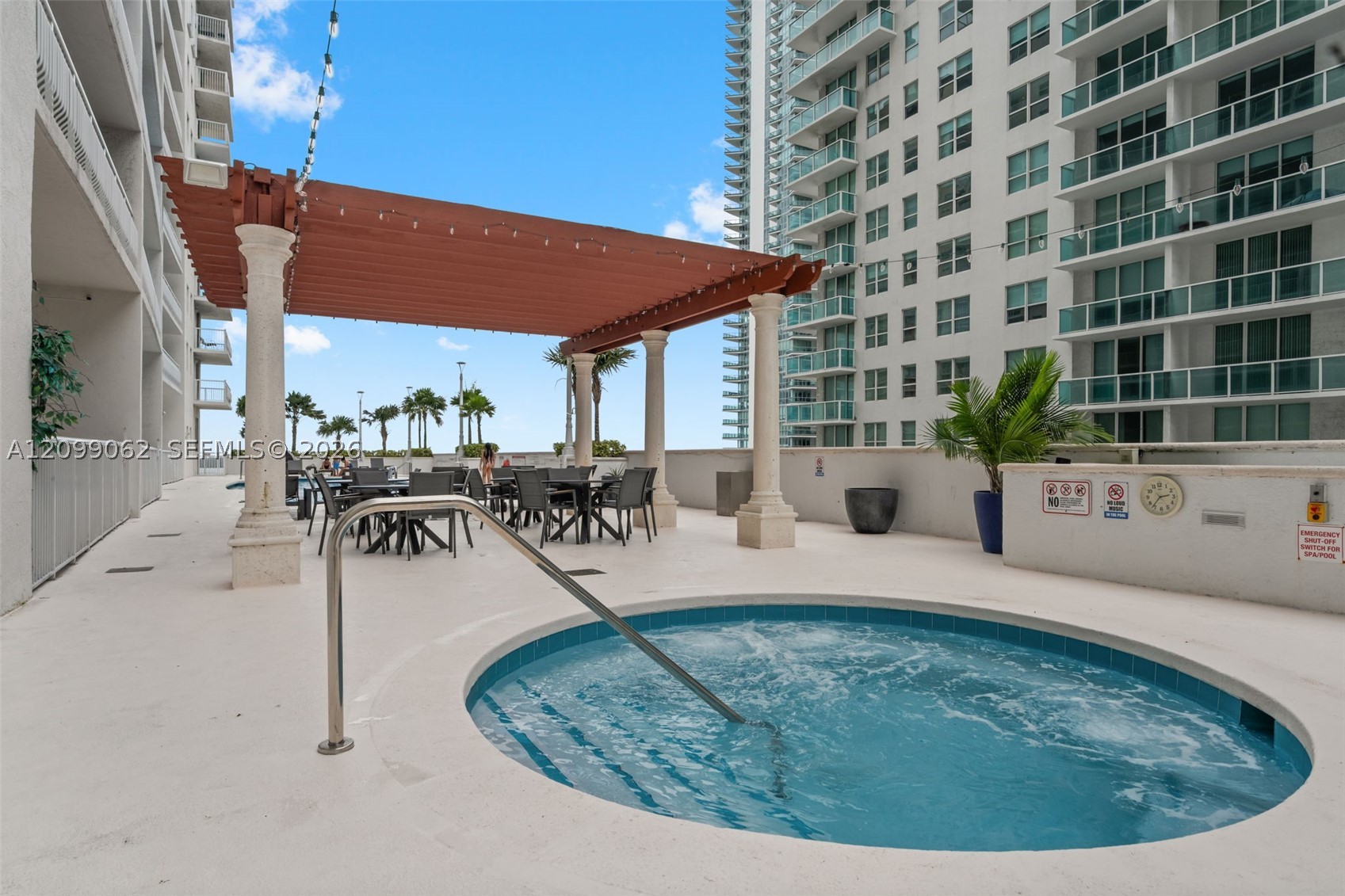 image The Club at Brickell Bay30