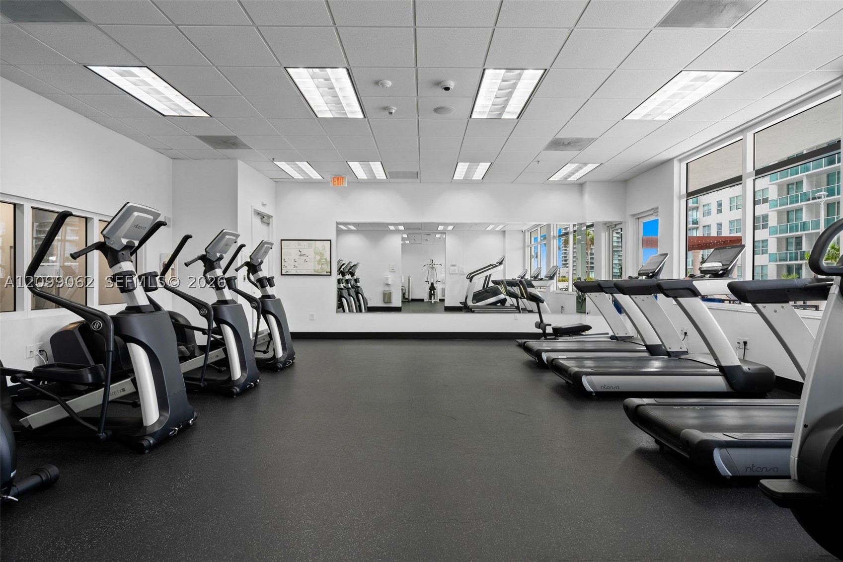 image The Club at Brickell Bay34