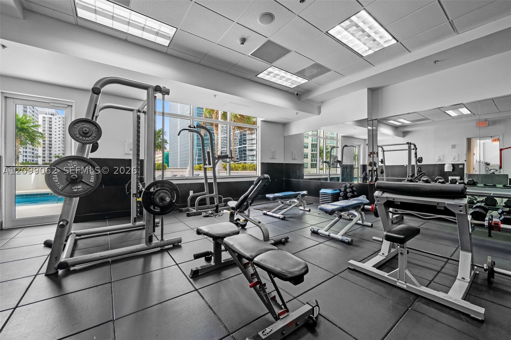 image The Club at Brickell Bay35
